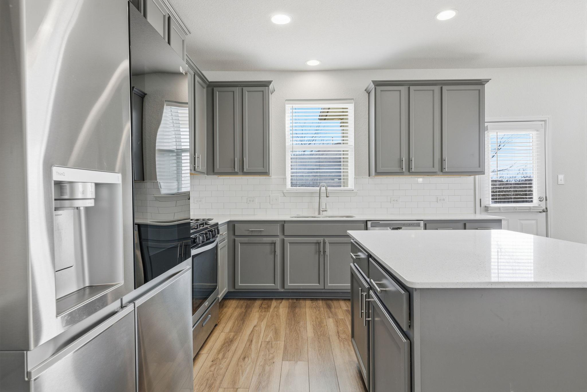 211 Silver Glen Dr, Kyle, TX 78640