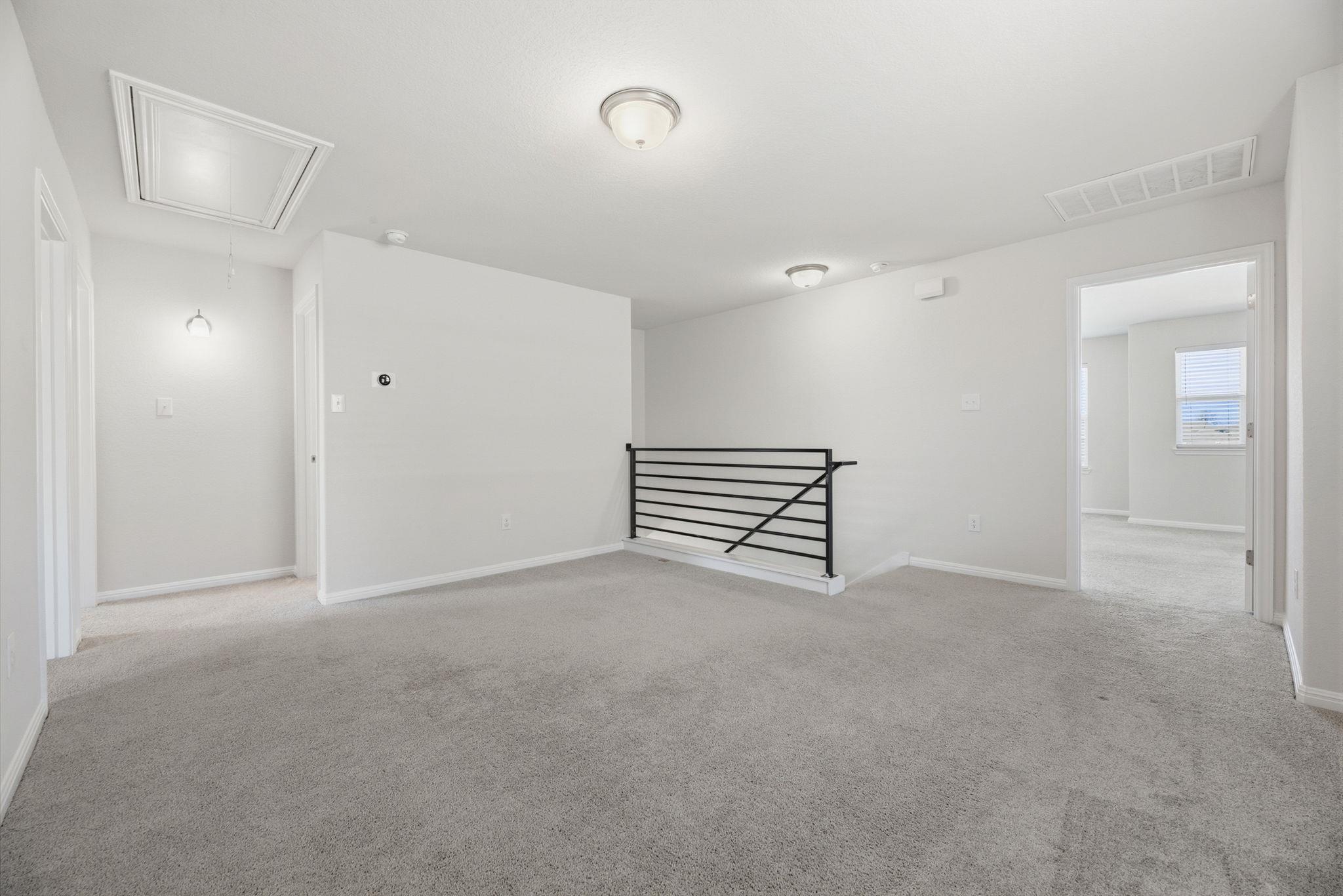 211 Silver Glen Dr, Kyle, TX 78640