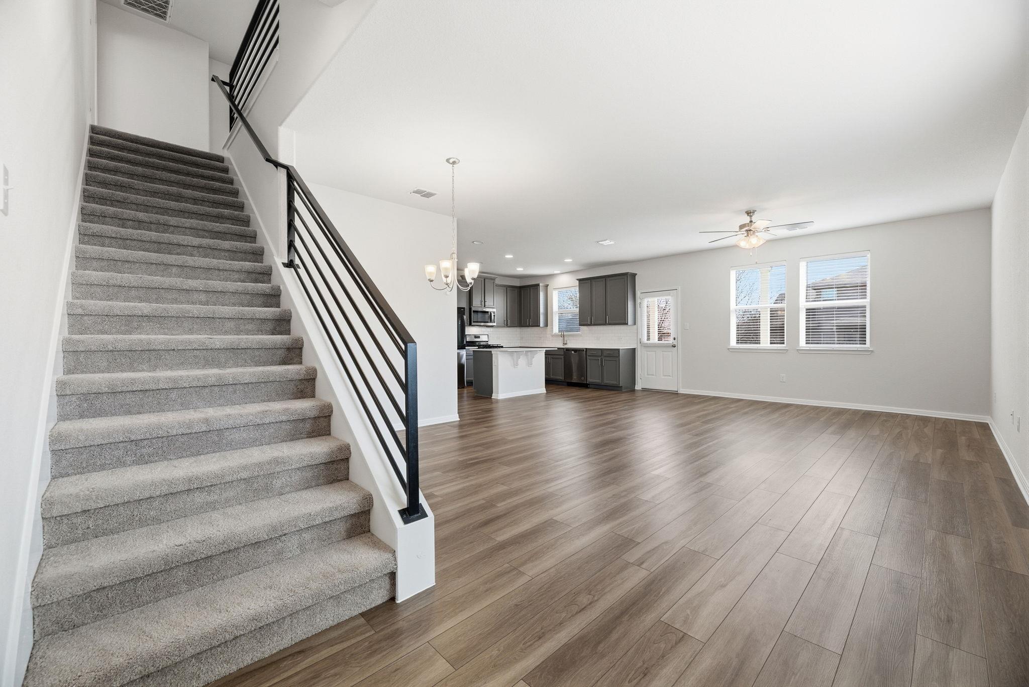 211 Silver Glen Dr, Kyle, TX 78640