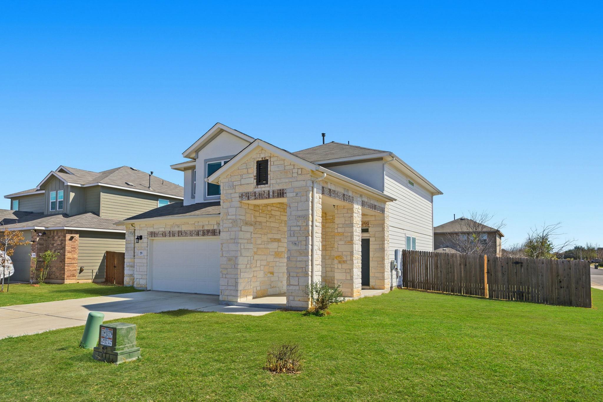 211 Silver Glen Dr, Kyle, TX 78640