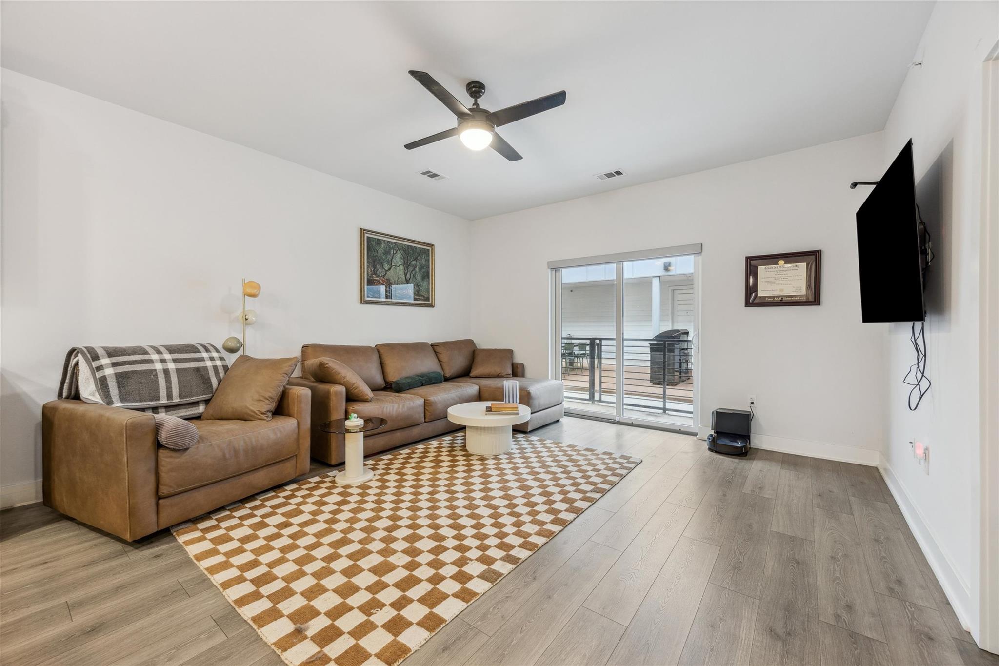 2220 Webberville Rd # 211, Austin, TX 78702