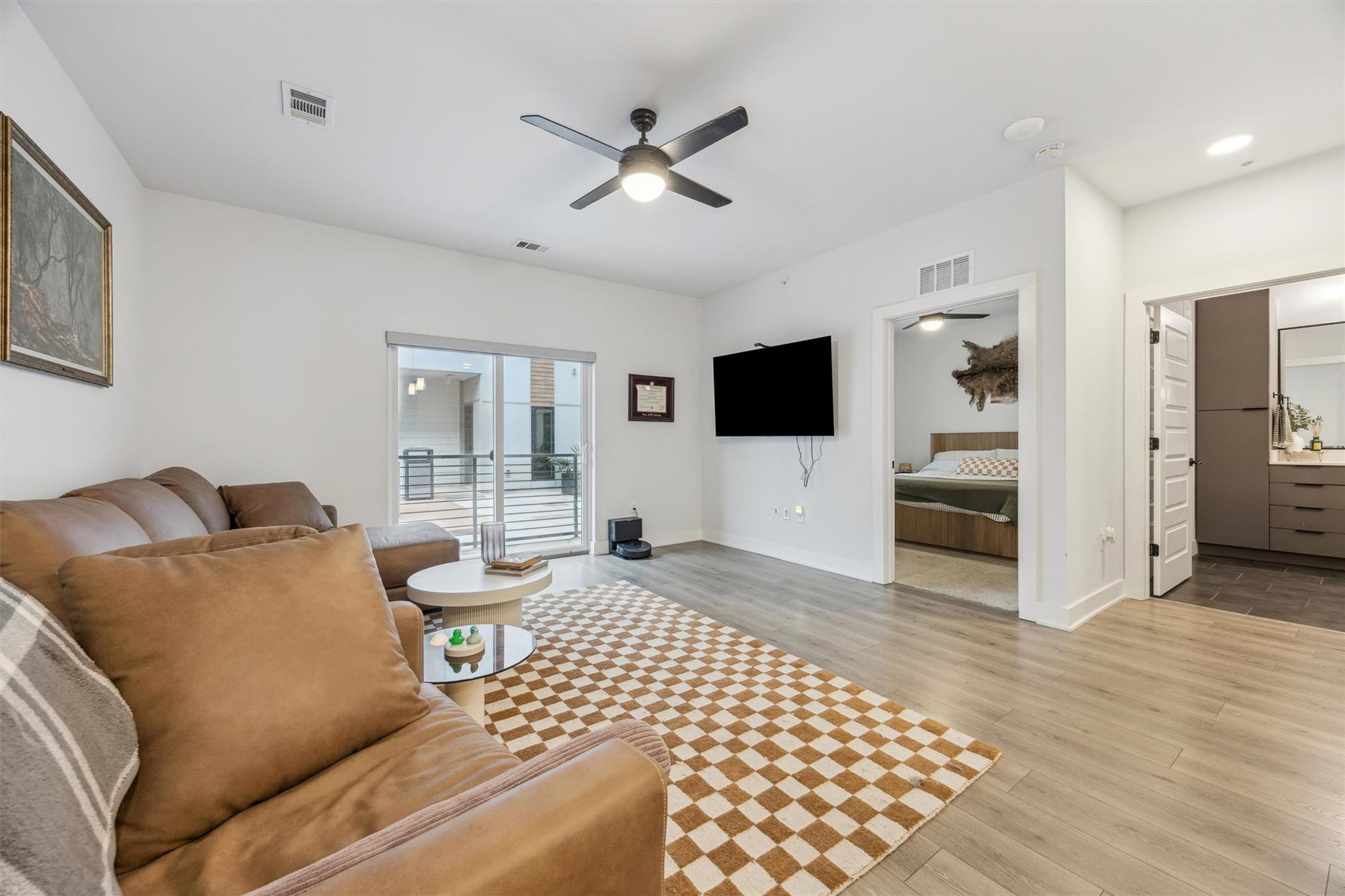 2220 Webberville Rd # 211, Austin, TX 78702