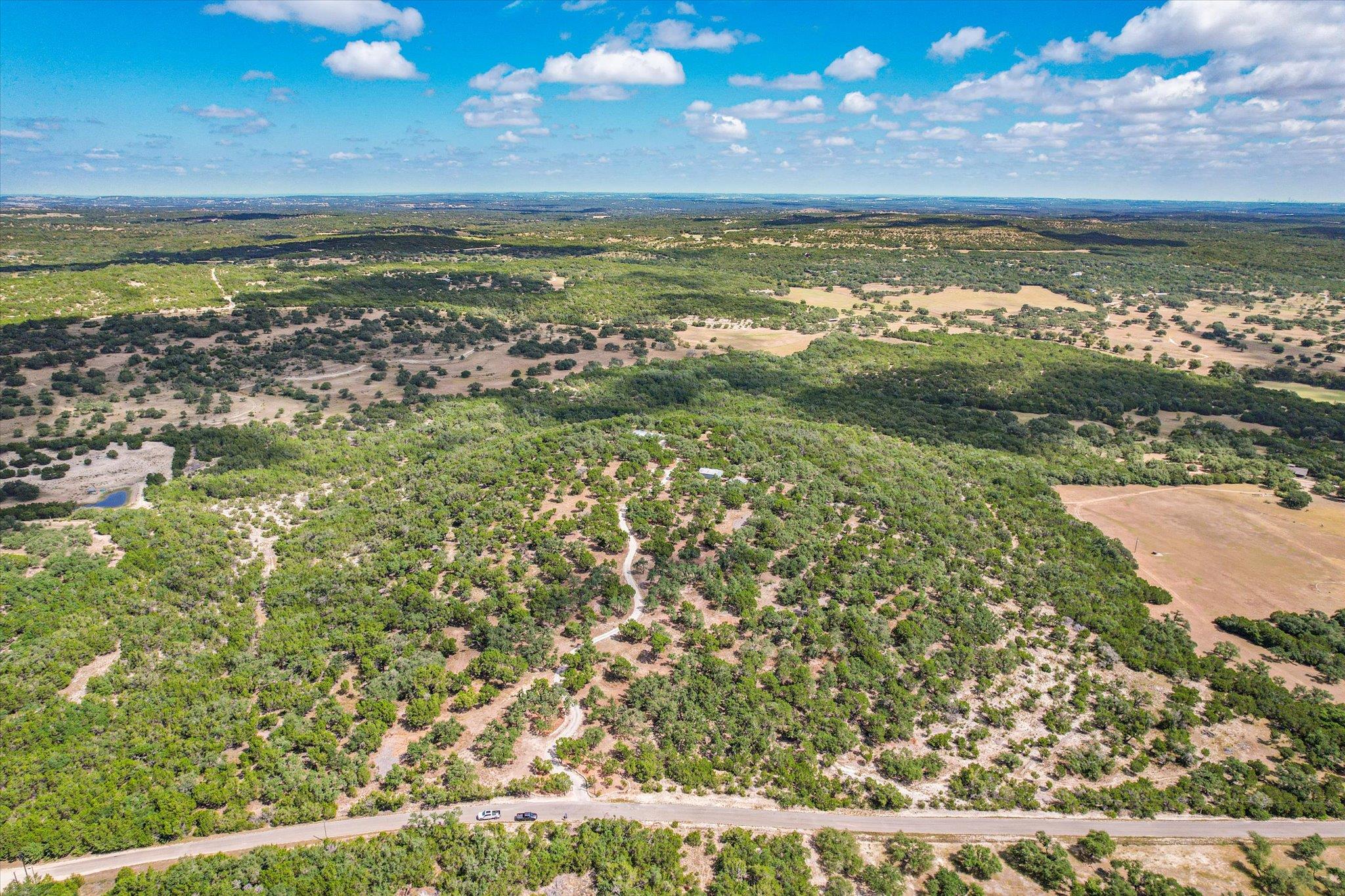 900 LONGHORN Trl, Wimberley, TX 78676