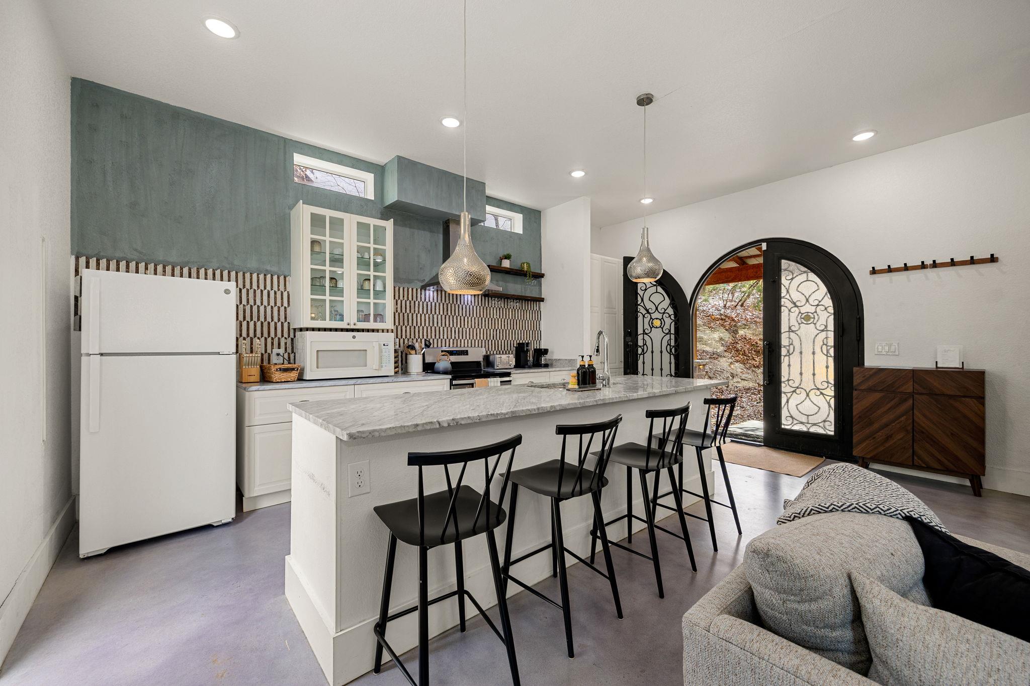 12808 Hughes St, Austin, TX 78732