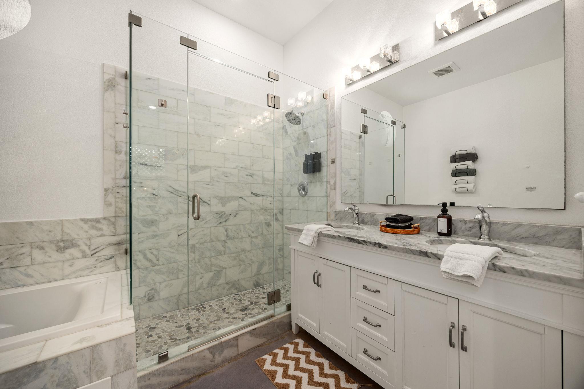 12808 Hughes St, Austin, TX 78732