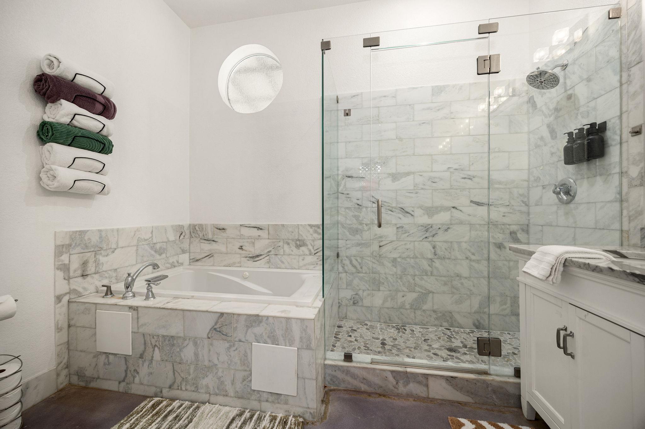 12808 Hughes St, Austin, TX 78732