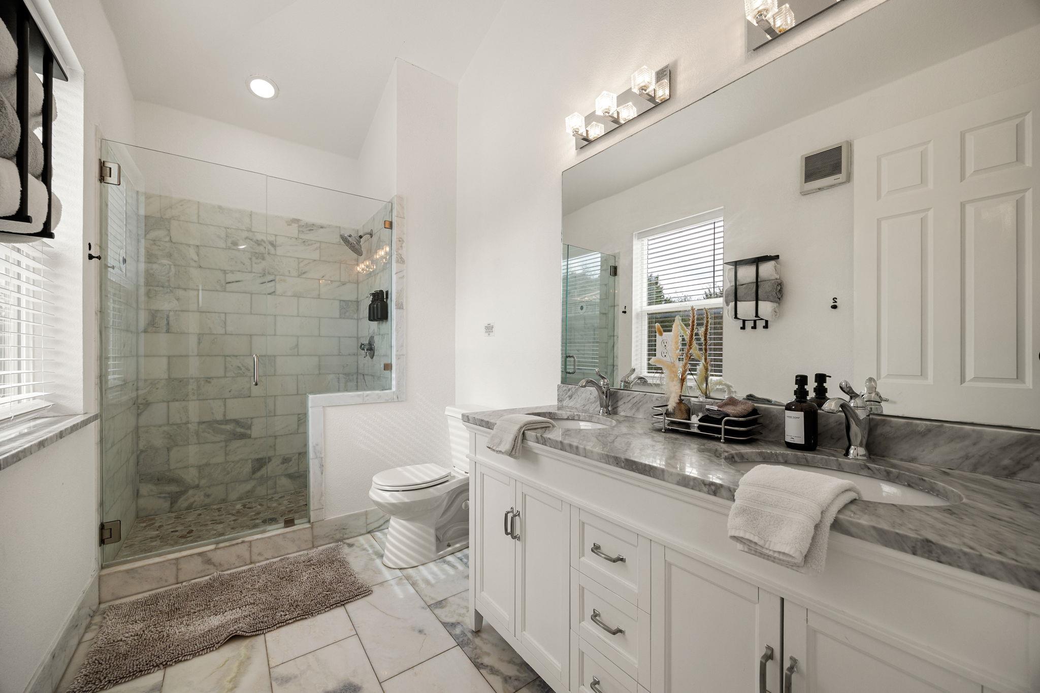 12808 Hughes St, Austin, TX 78732