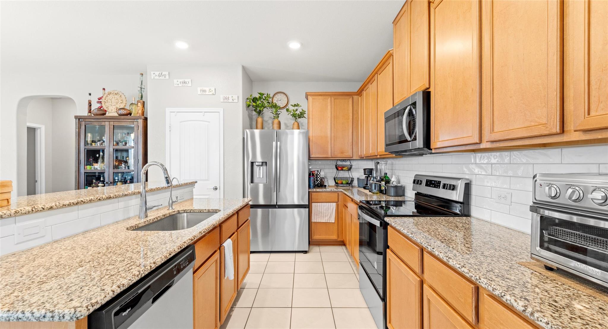 312 Bougainvillea Loop, Georgetown, TX 78626