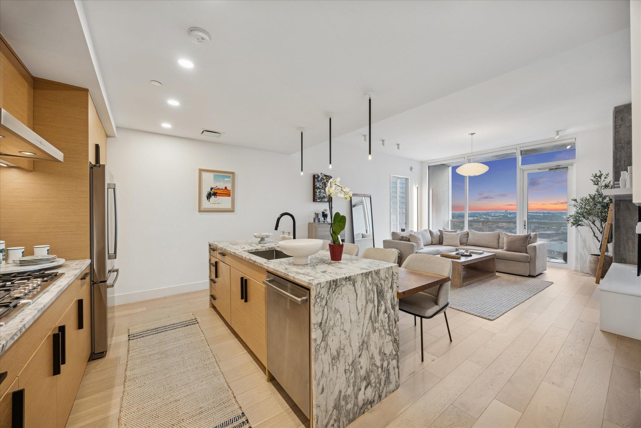 301 West Ave # 2806, Austin, TX 78701