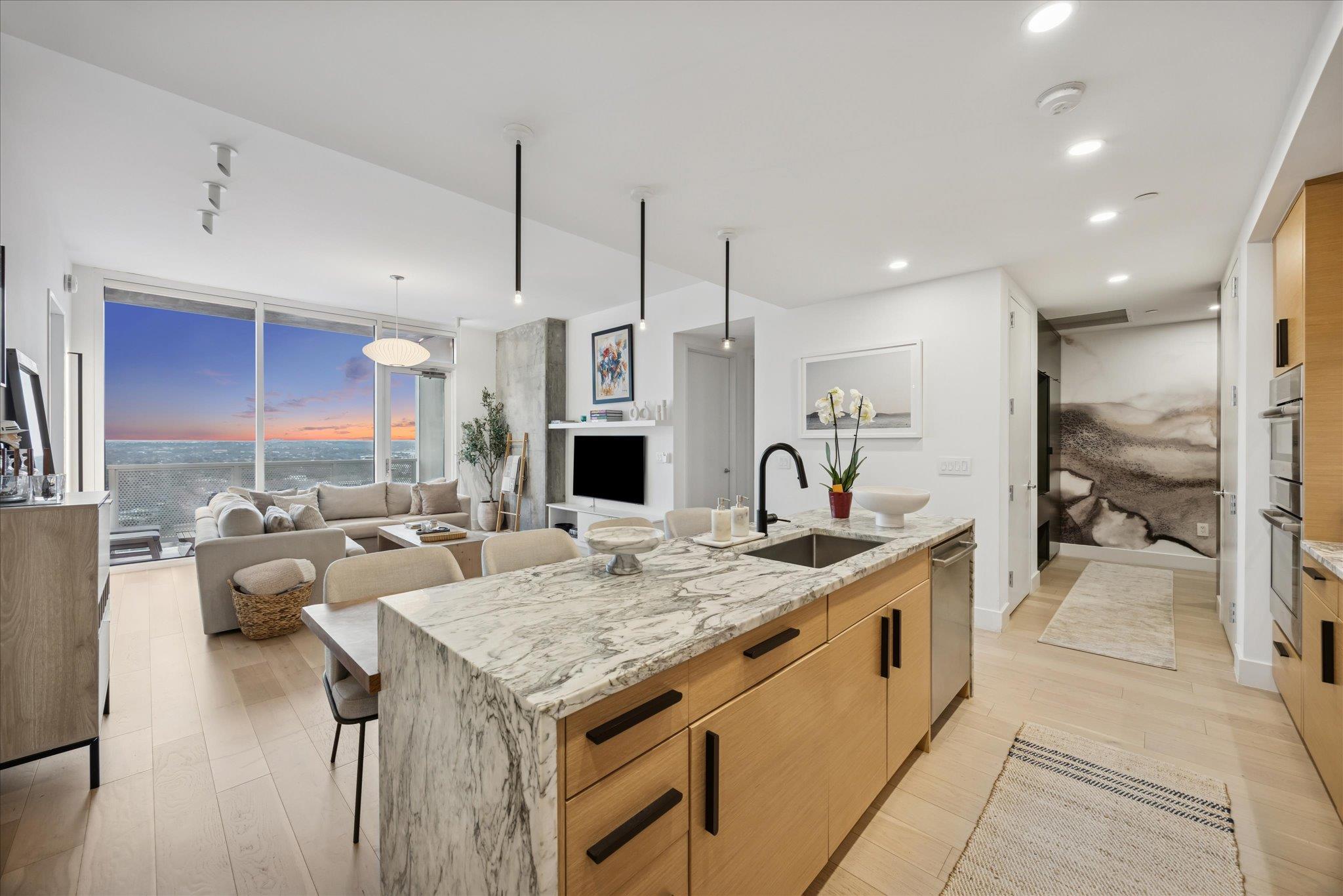 301 West Ave # 2806, Austin, TX 78701