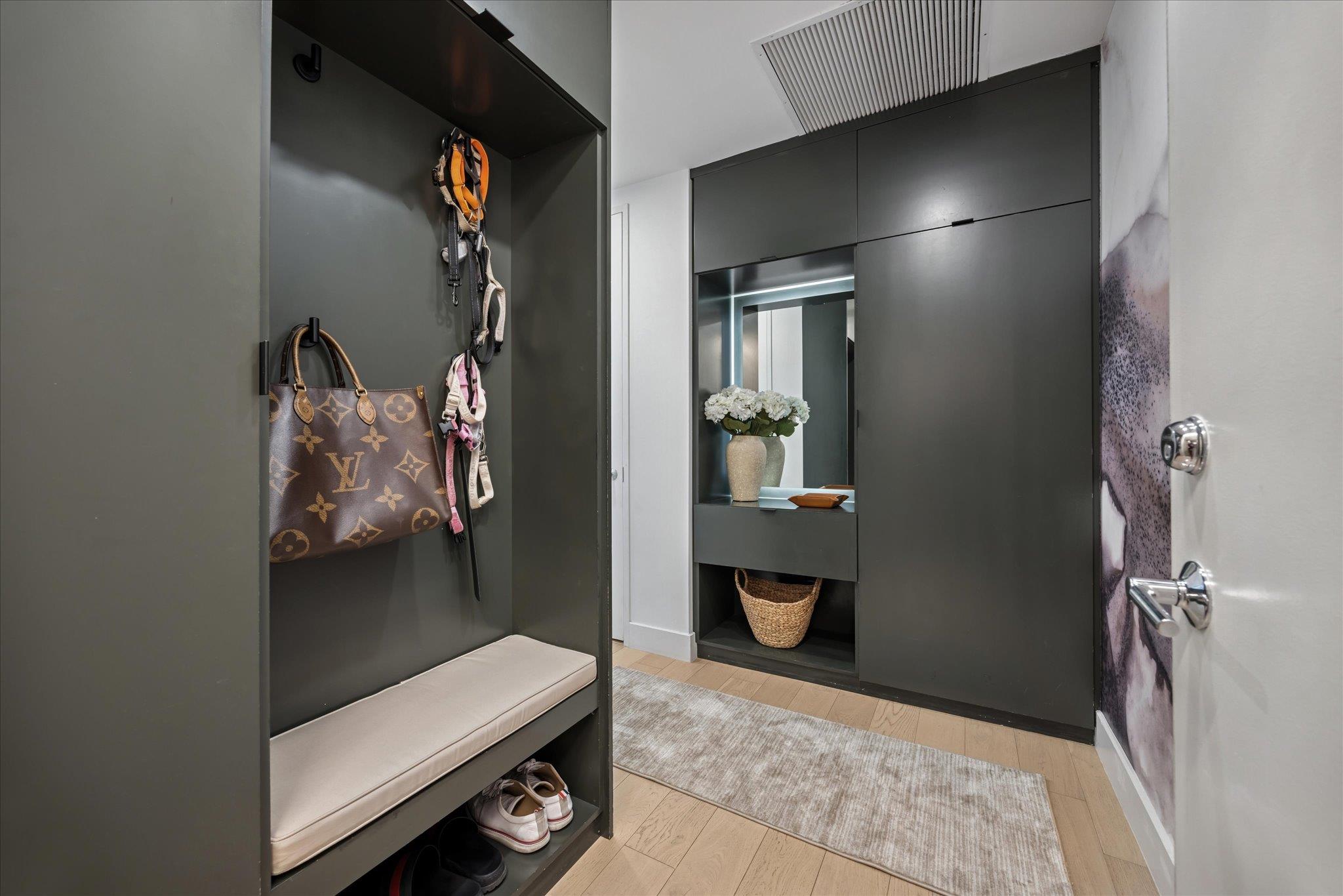 301 West Ave # 2806, Austin, TX 78701