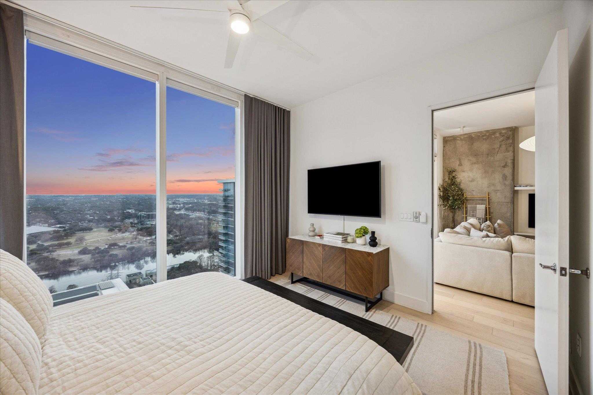 301 West Ave # 2806, Austin, TX 78701