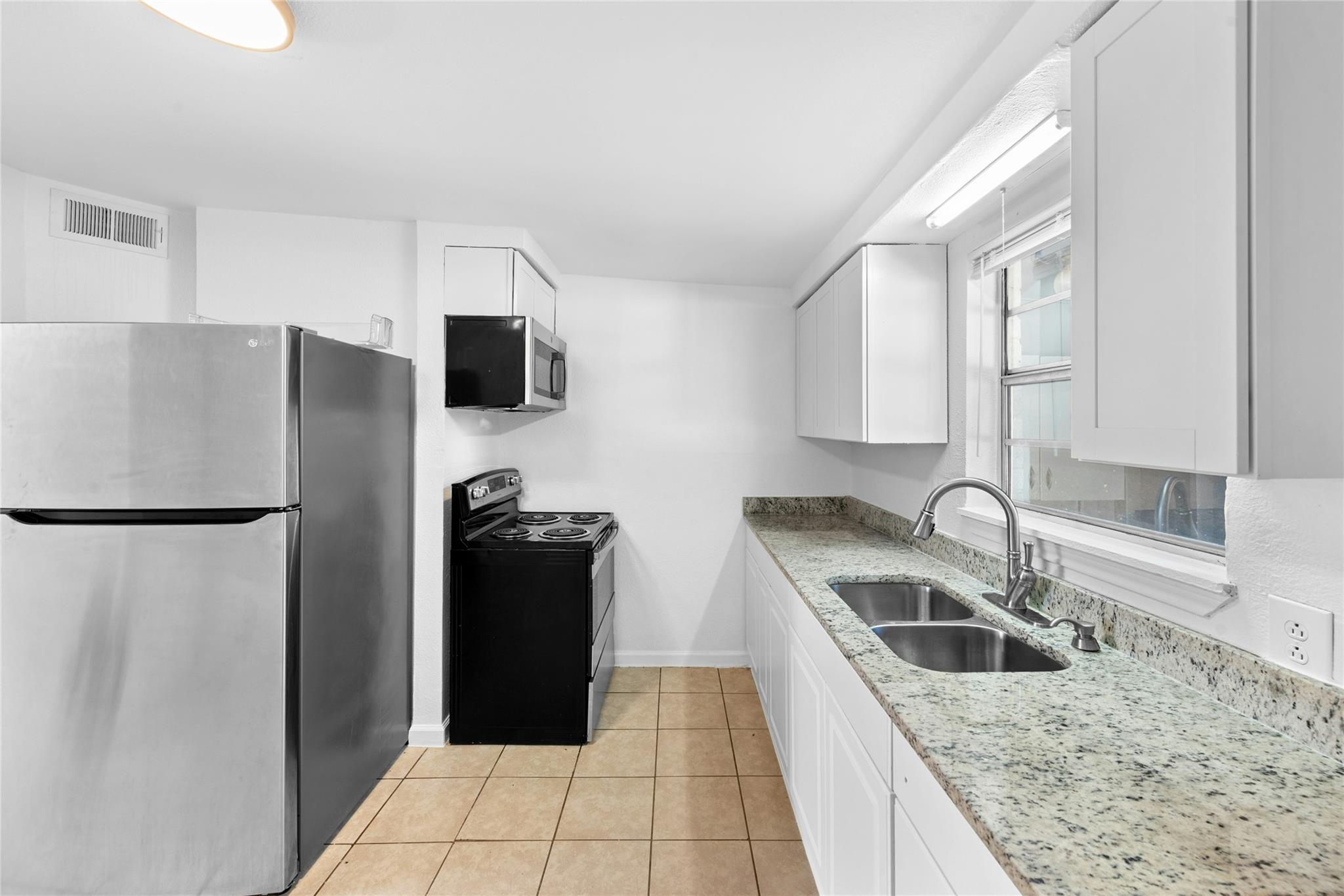 1011 Hackberry St # A&B, San Marcos, TX 78666