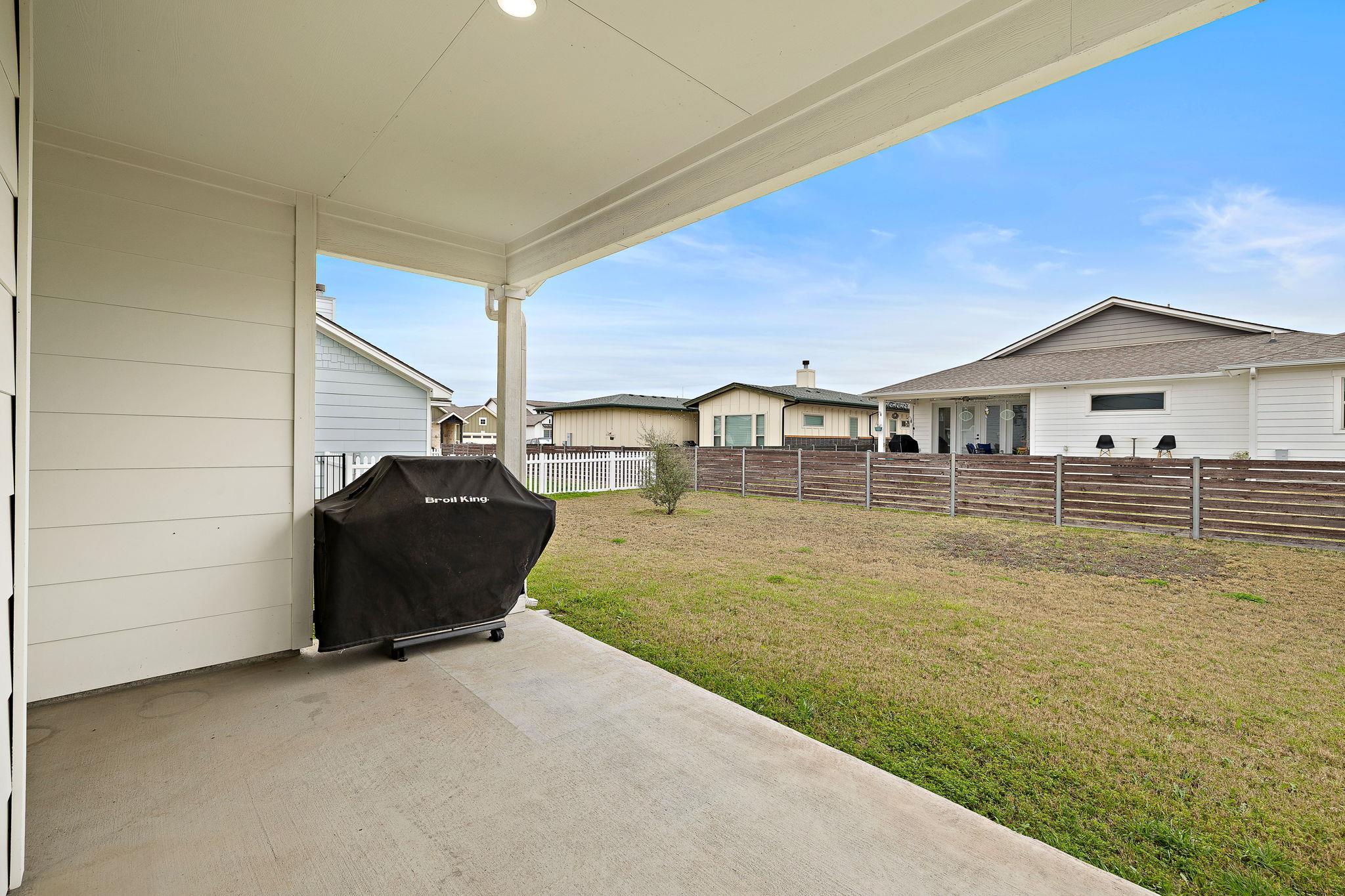 112 Dax Dr, Liberty Hill, TX 78642