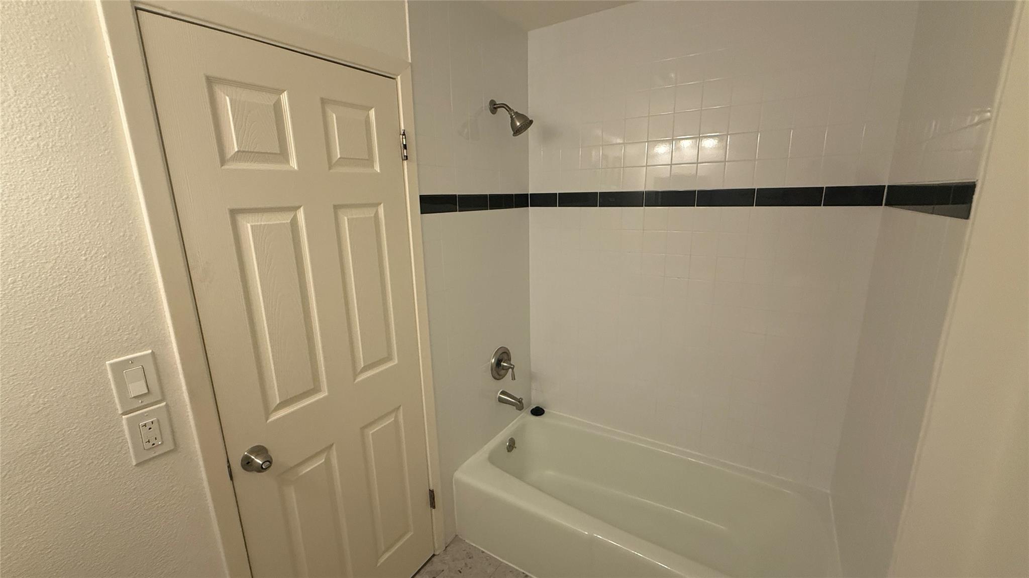 500 E Riverside Dr # 132, Austin, TX 78704