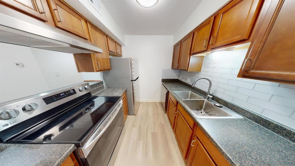 500 E Riverside Dr # 132, Austin, TX 78704