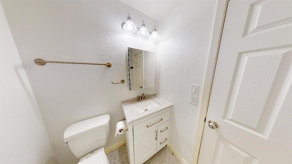 500 E Riverside Dr # 132, Austin, TX 78704