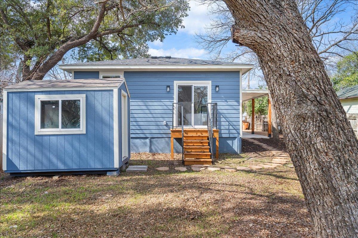 1149 Ebert Ave # D, Austin, TX 78721