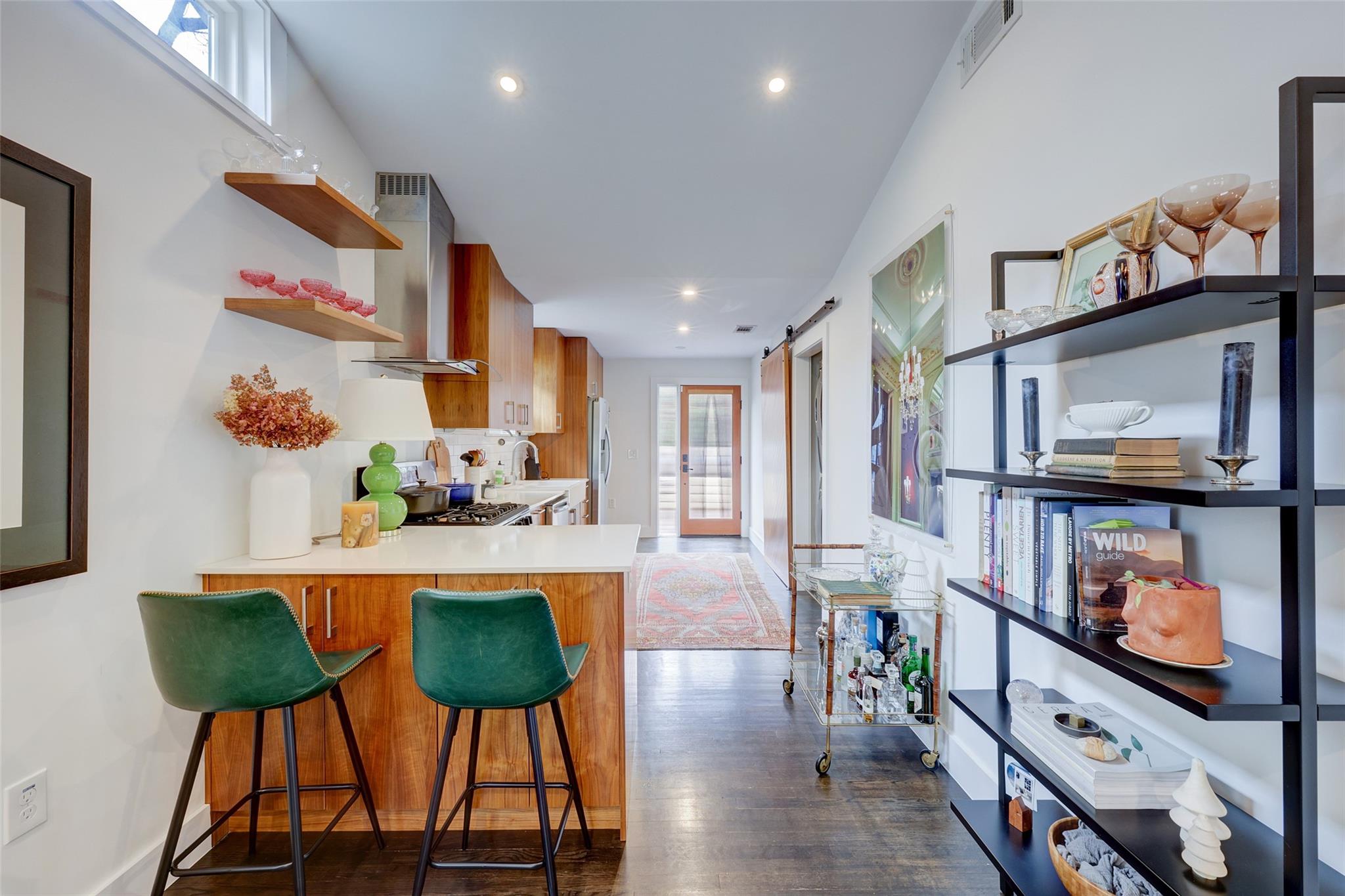 2306 Santa Maria St, Austin, TX 78702