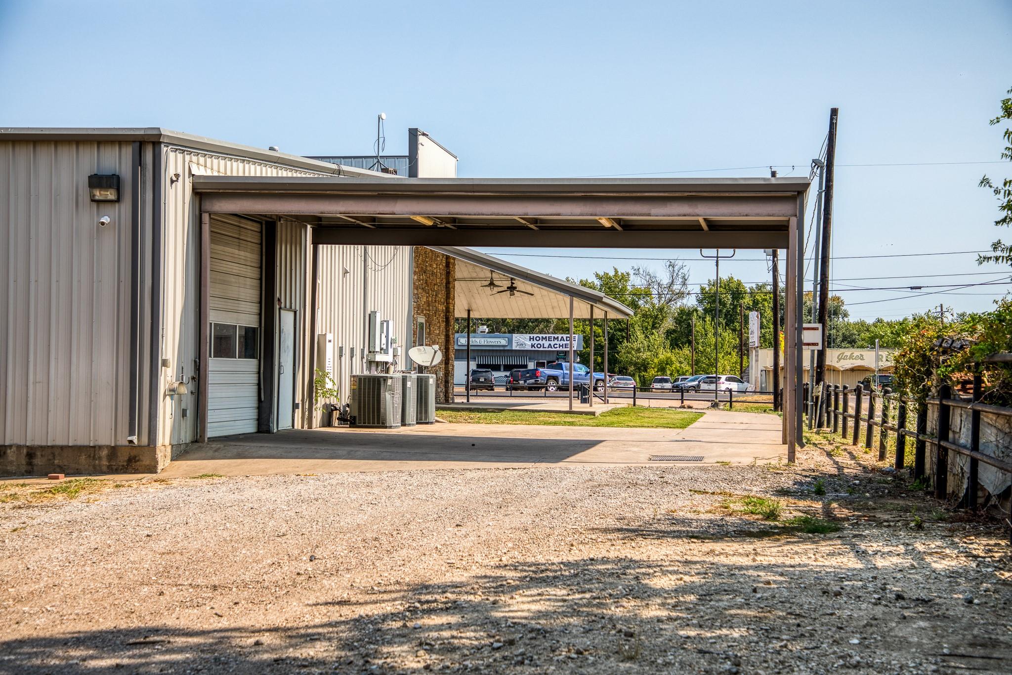 185 State Highway 36 N, Caldwell, TX 77836