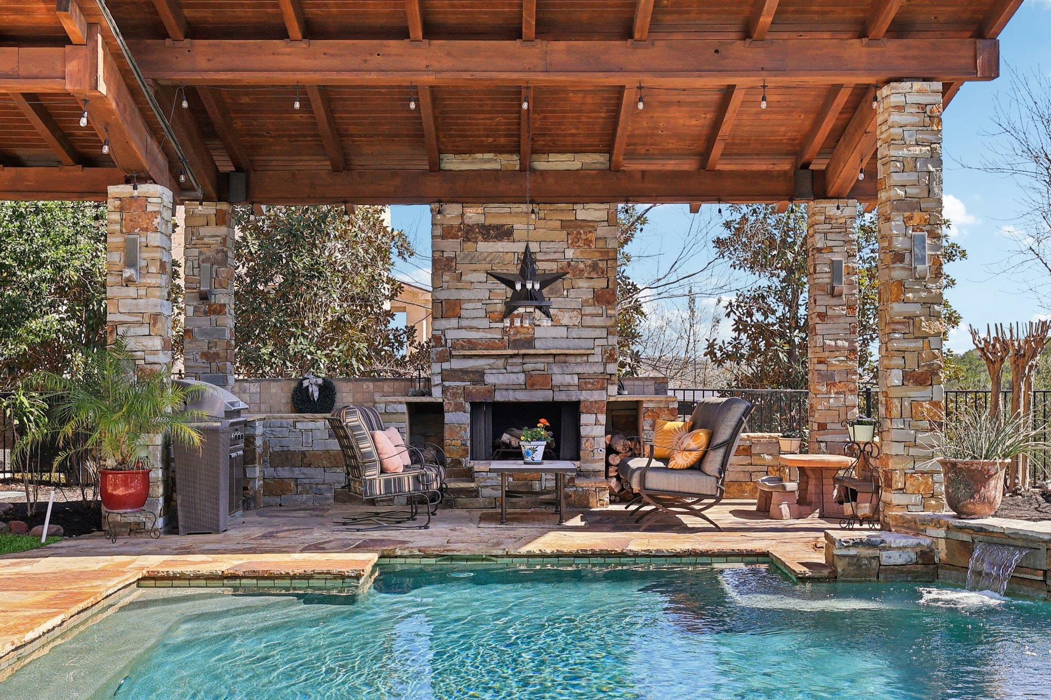 111 Vailco Ln, Austin, TX 78738