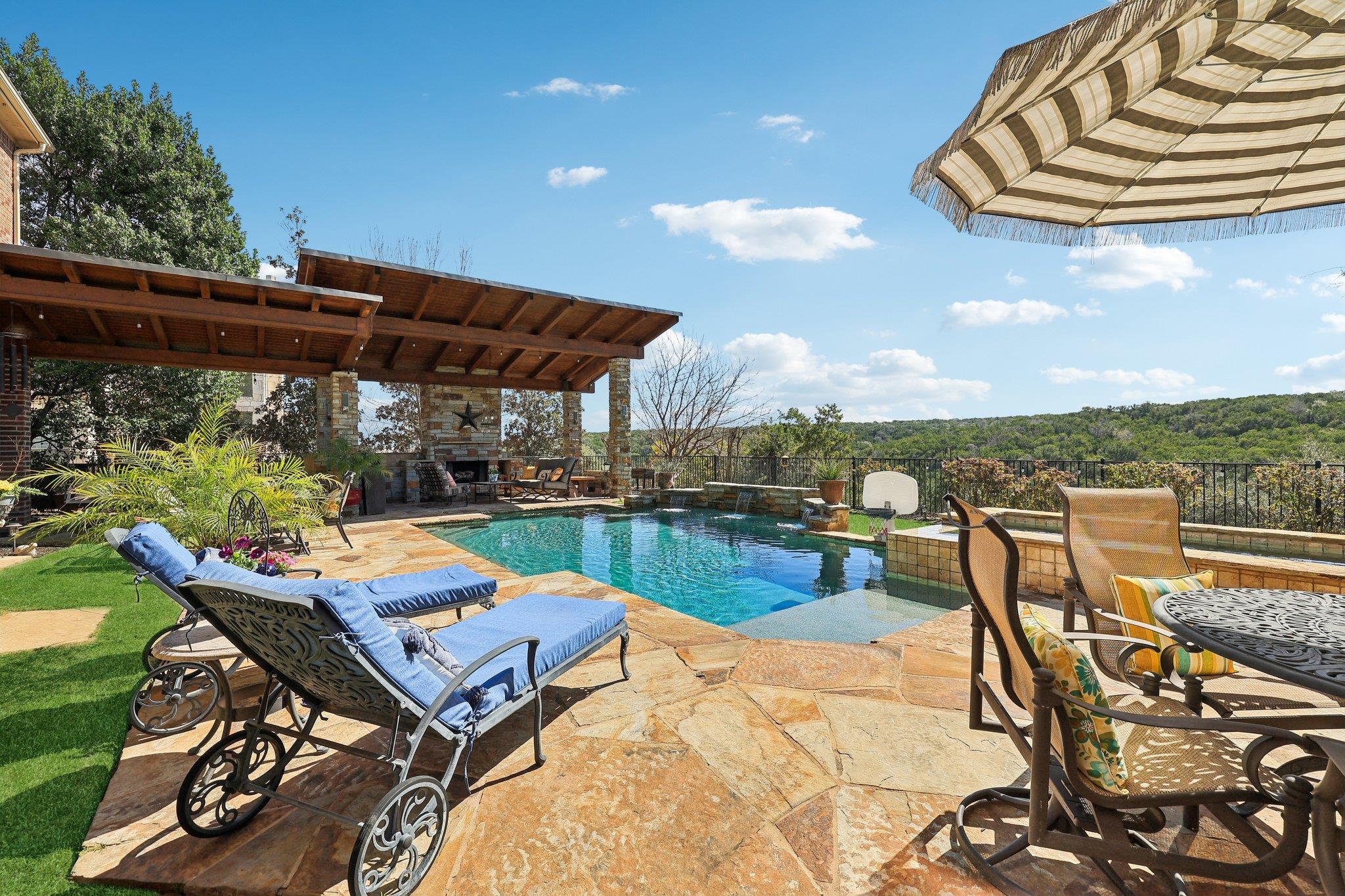 111 Vailco Ln, Austin, TX 78738