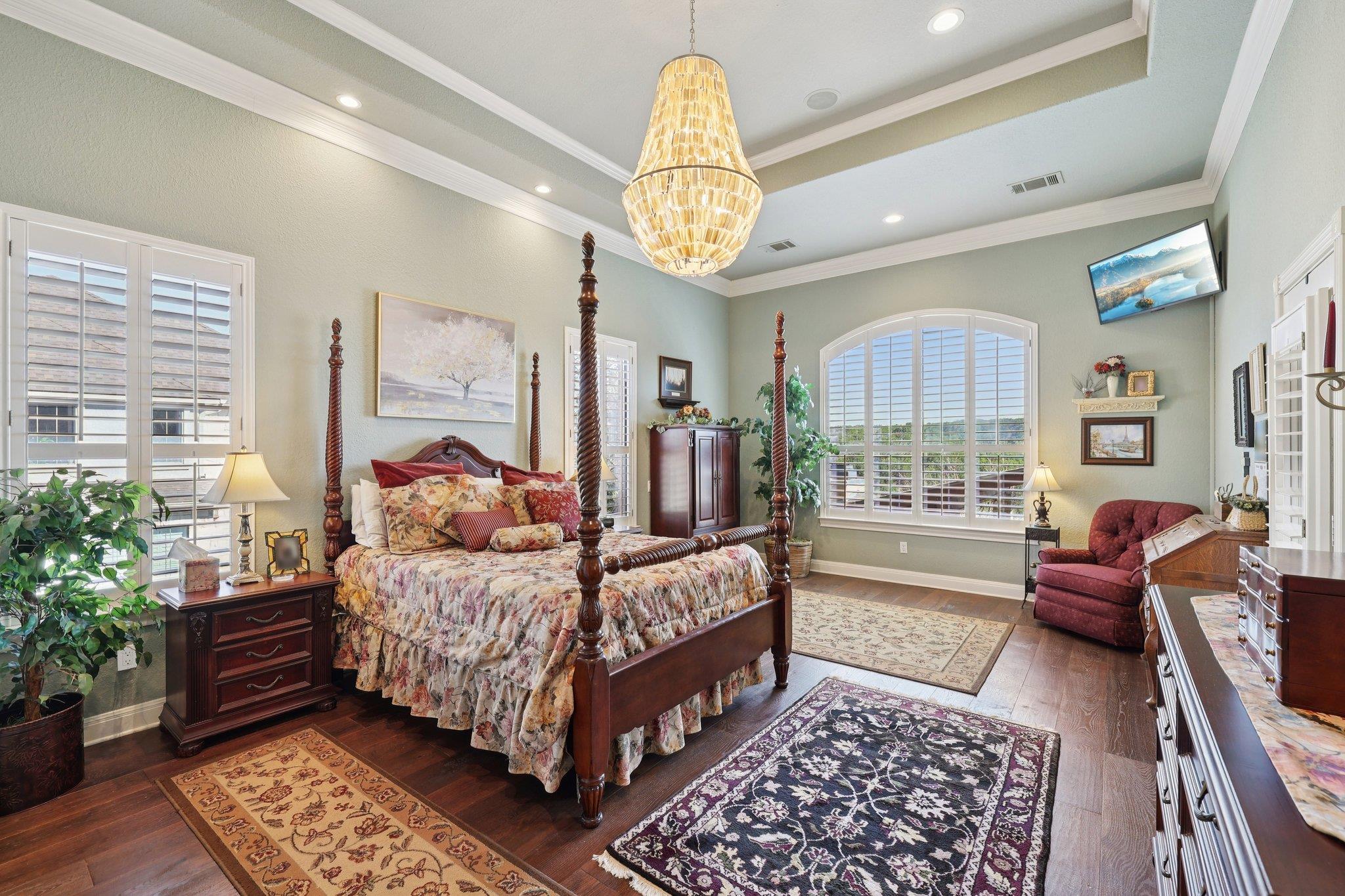 111 Vailco Ln, Austin, TX 78738