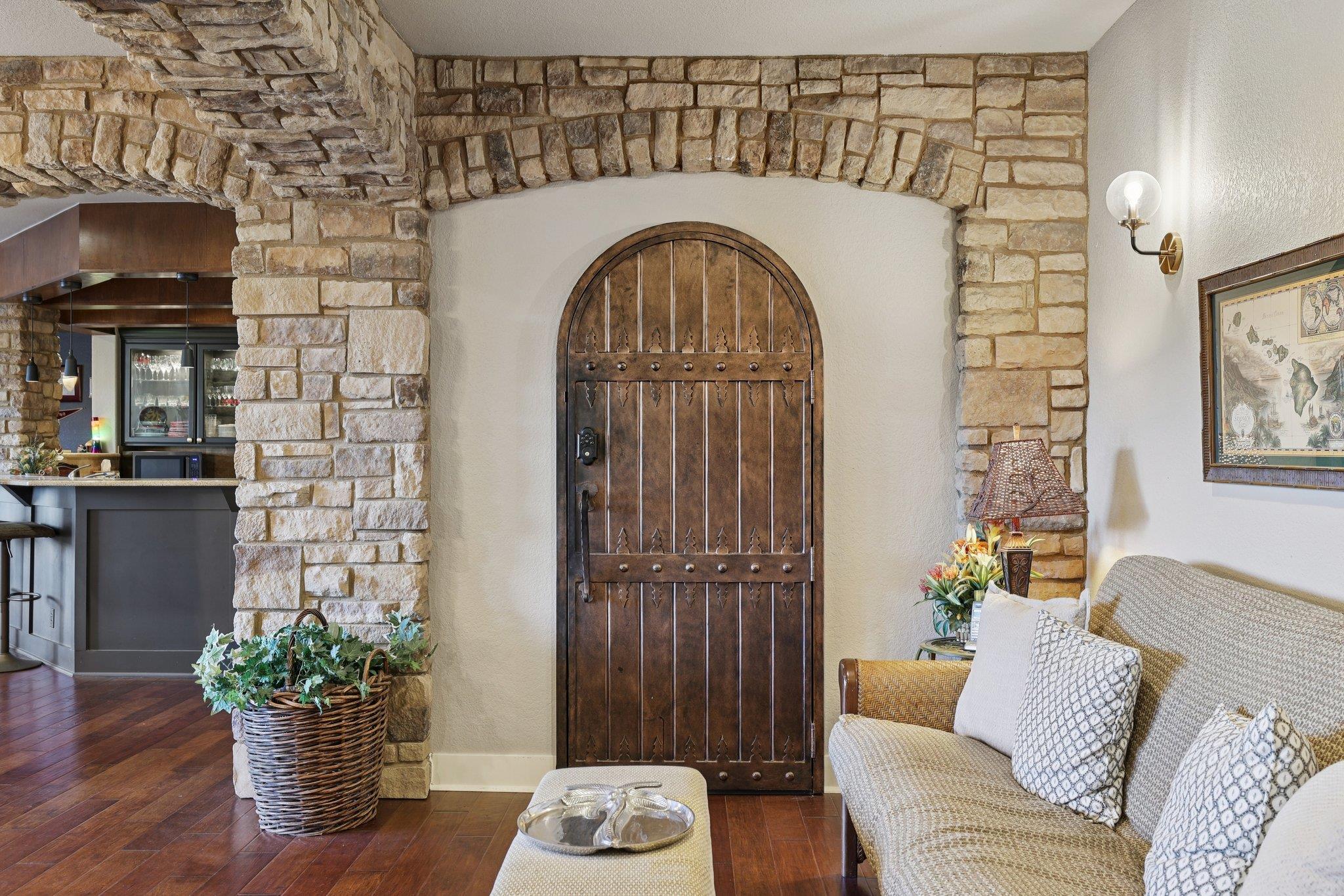 111 Vailco Ln, Austin, TX 78738