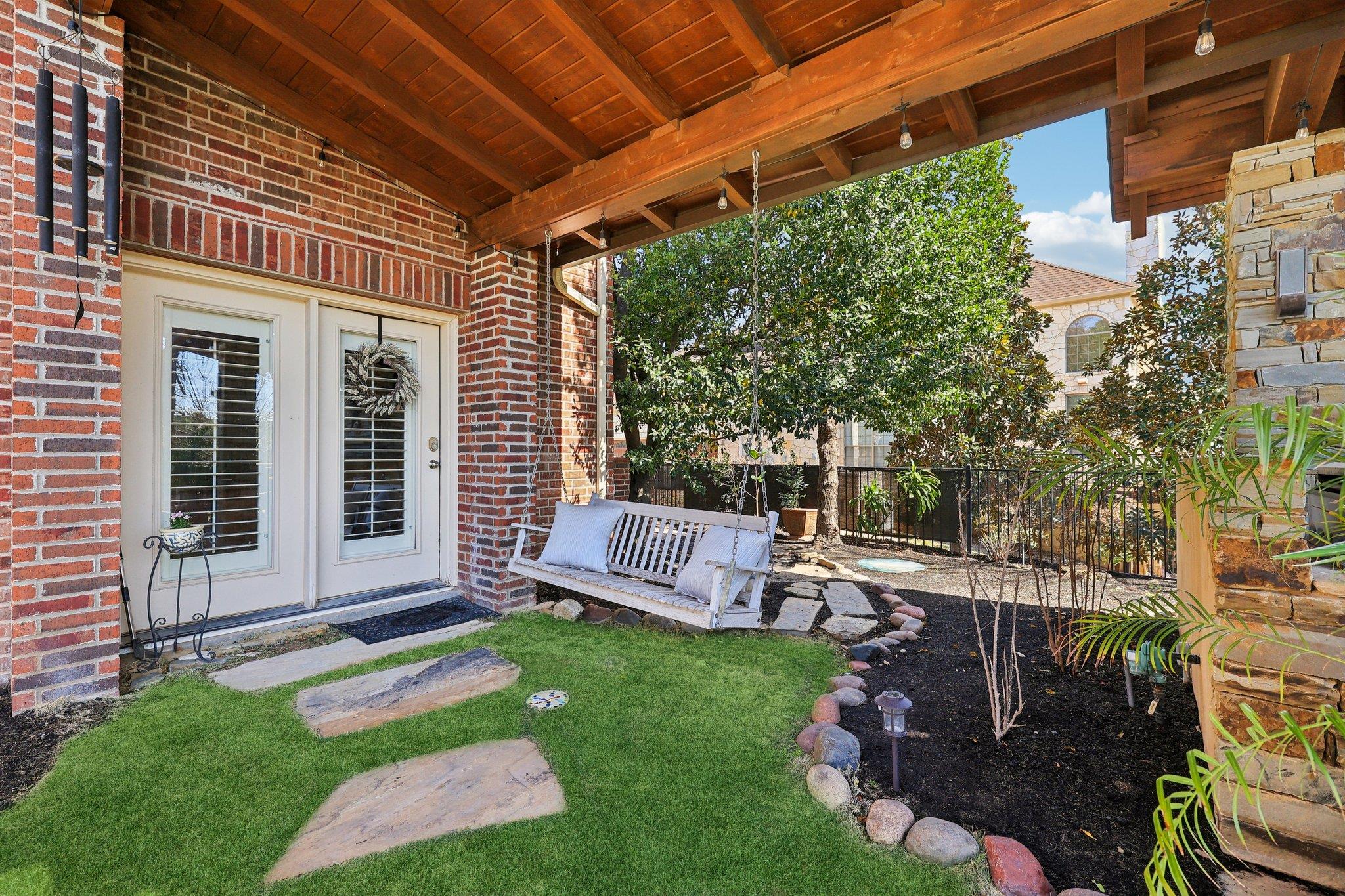 111 Vailco Ln, Austin, TX 78738