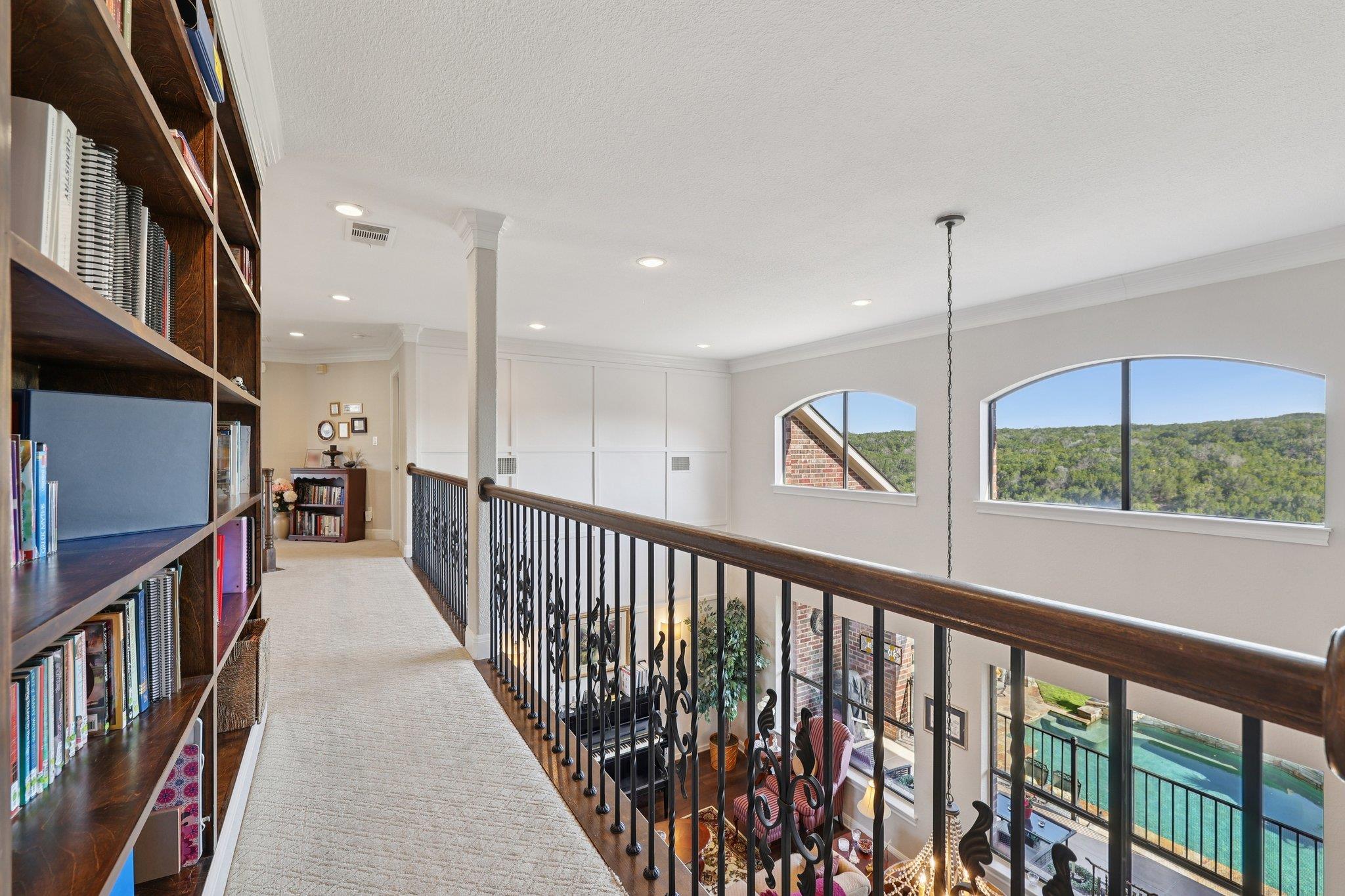 111 Vailco Ln, Austin, TX 78738