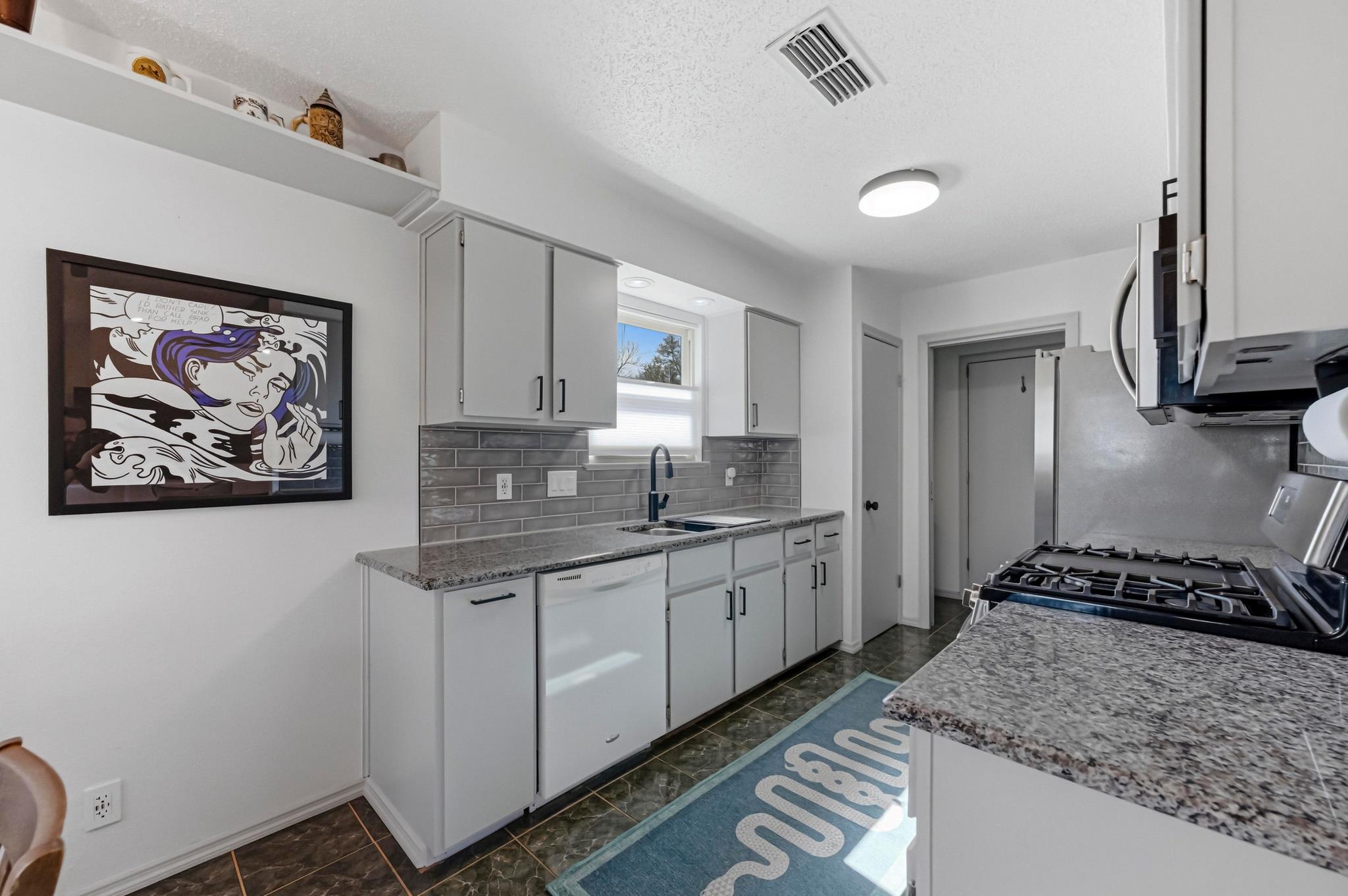 13101 Dauphine St, Austin, TX 78727