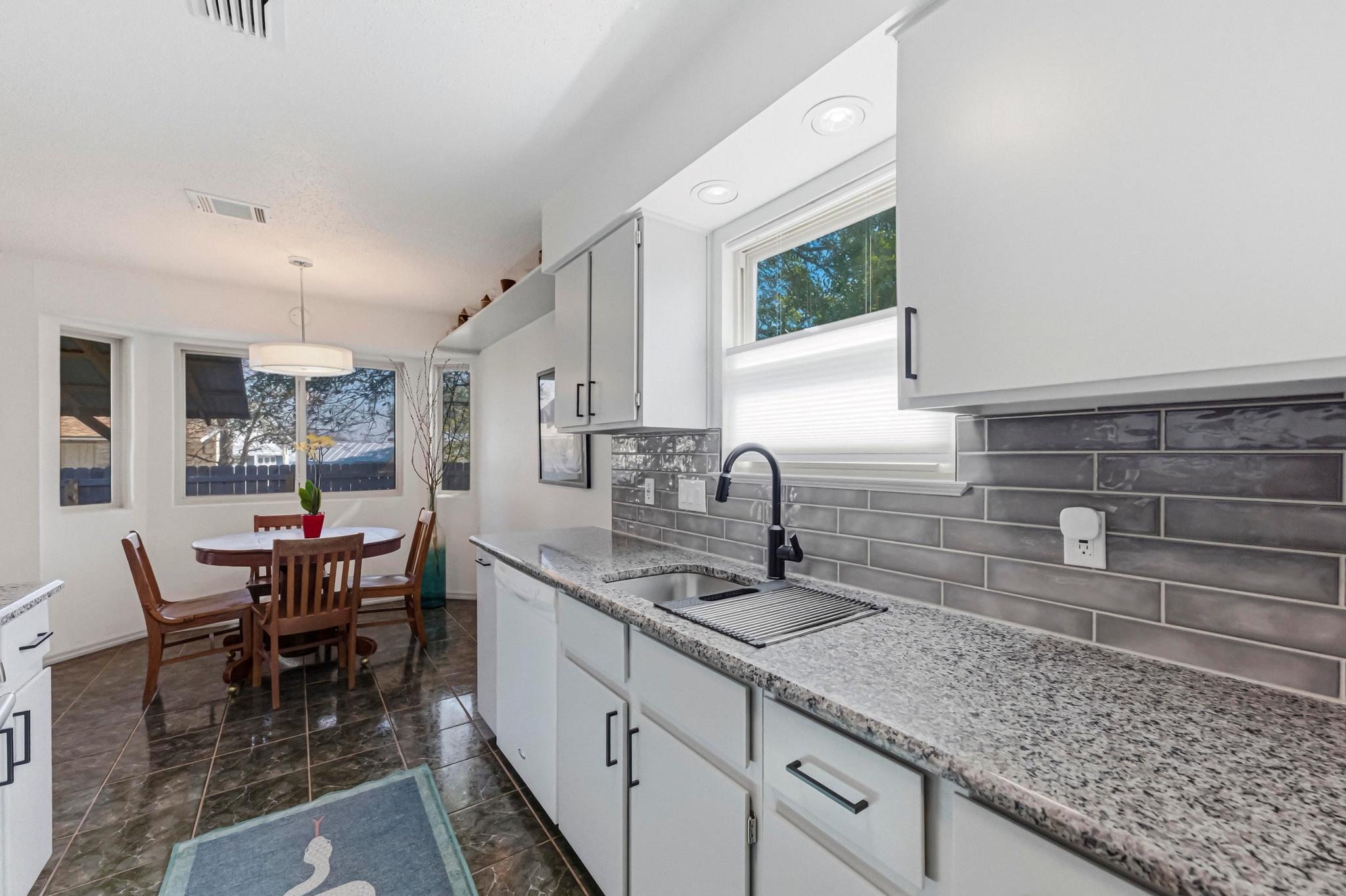 13101 Dauphine St, Austin, TX 78727