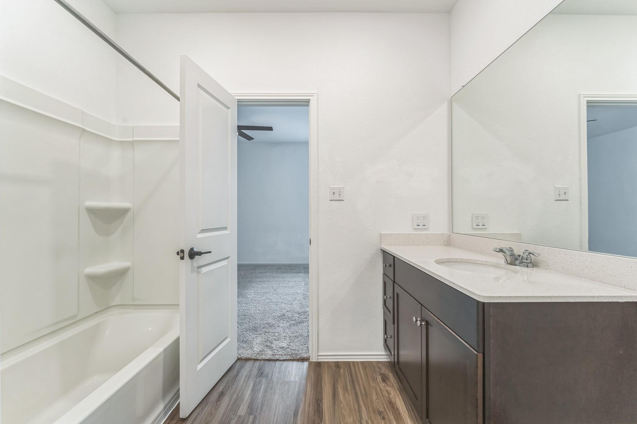 108 Fighting Seabees Run, Jarrell, TX 76537