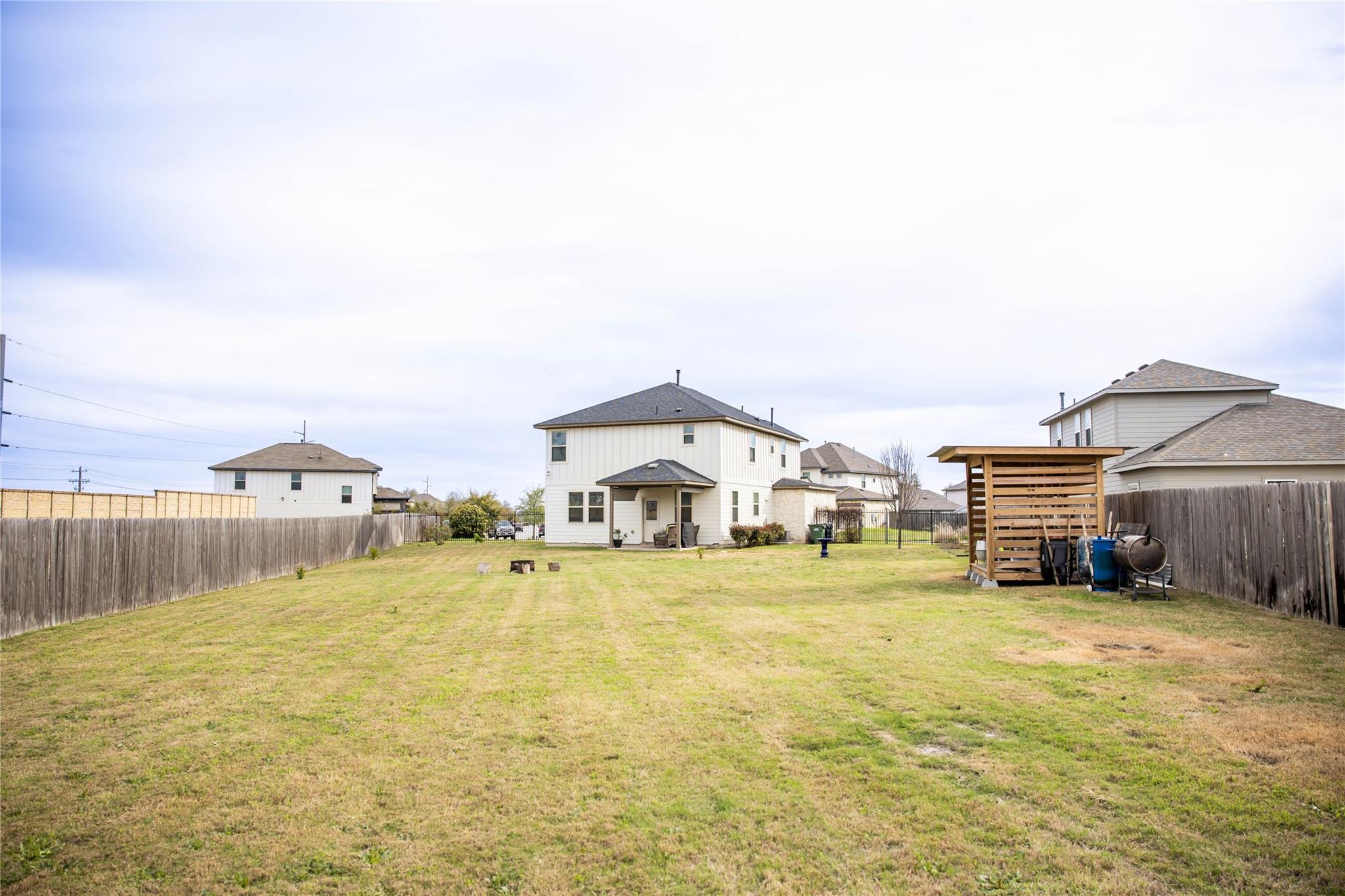 661 Cinnamon Teal Ln, Leander, TX 78641