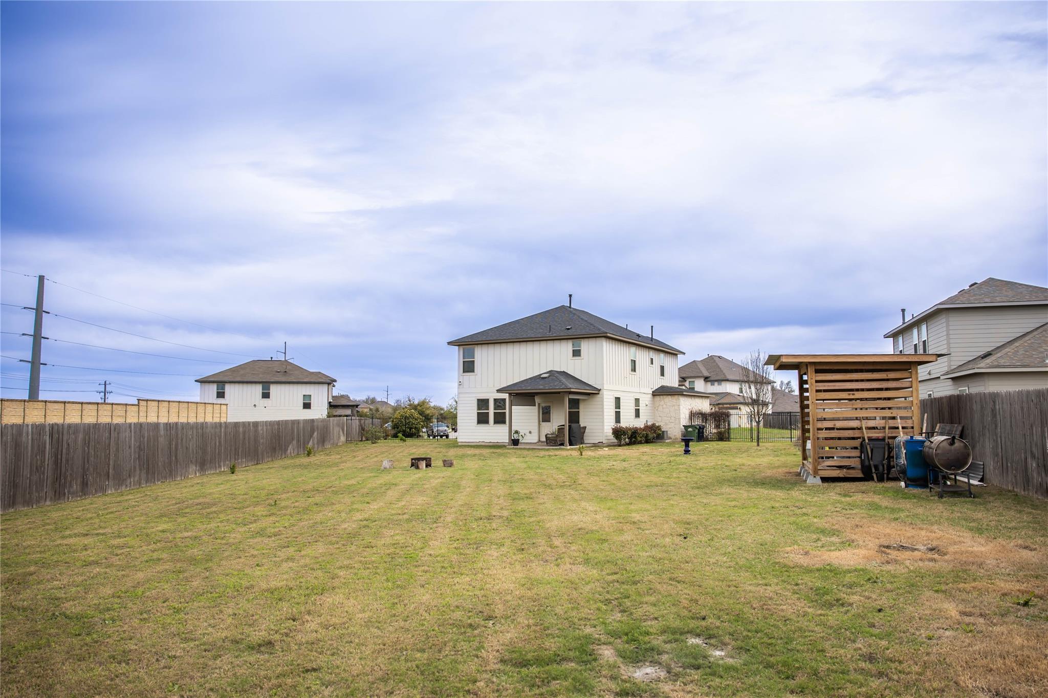 661 Cinnamon Teal Ln, Leander, TX 78641