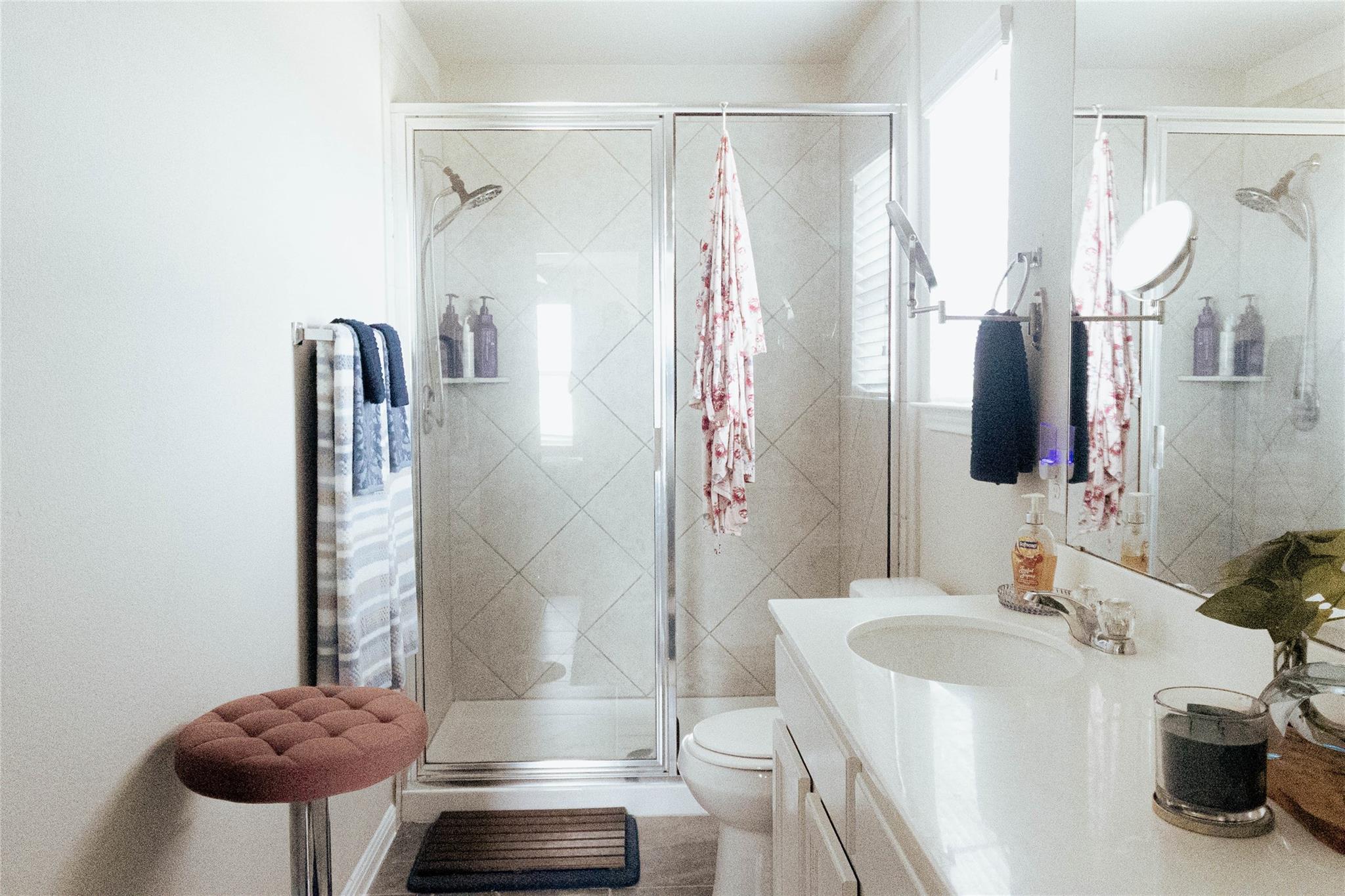 661 Cinnamon Teal Ln, Leander, TX 78641