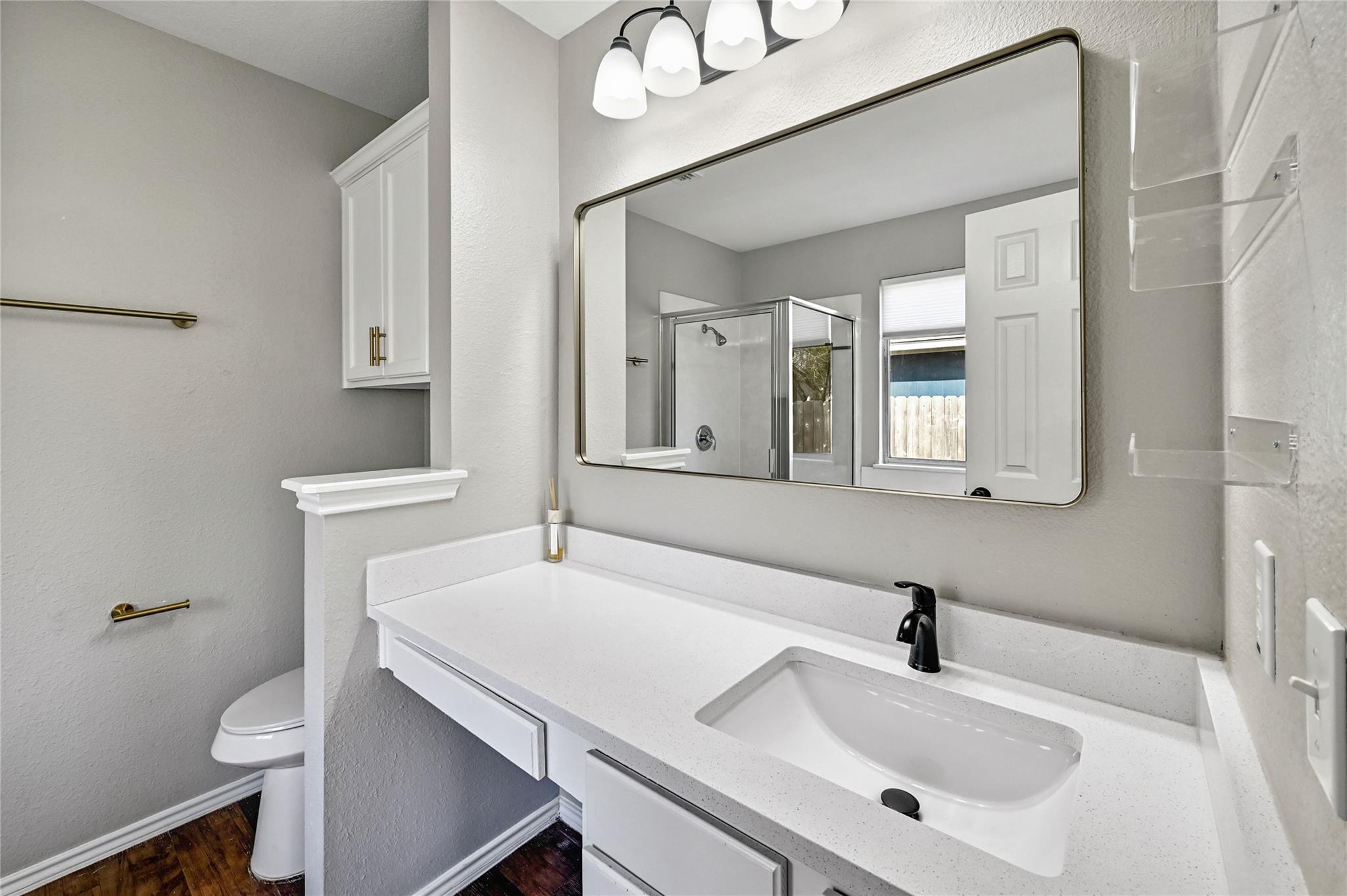 6813 Sabrina Dr, Austin, TX 78747