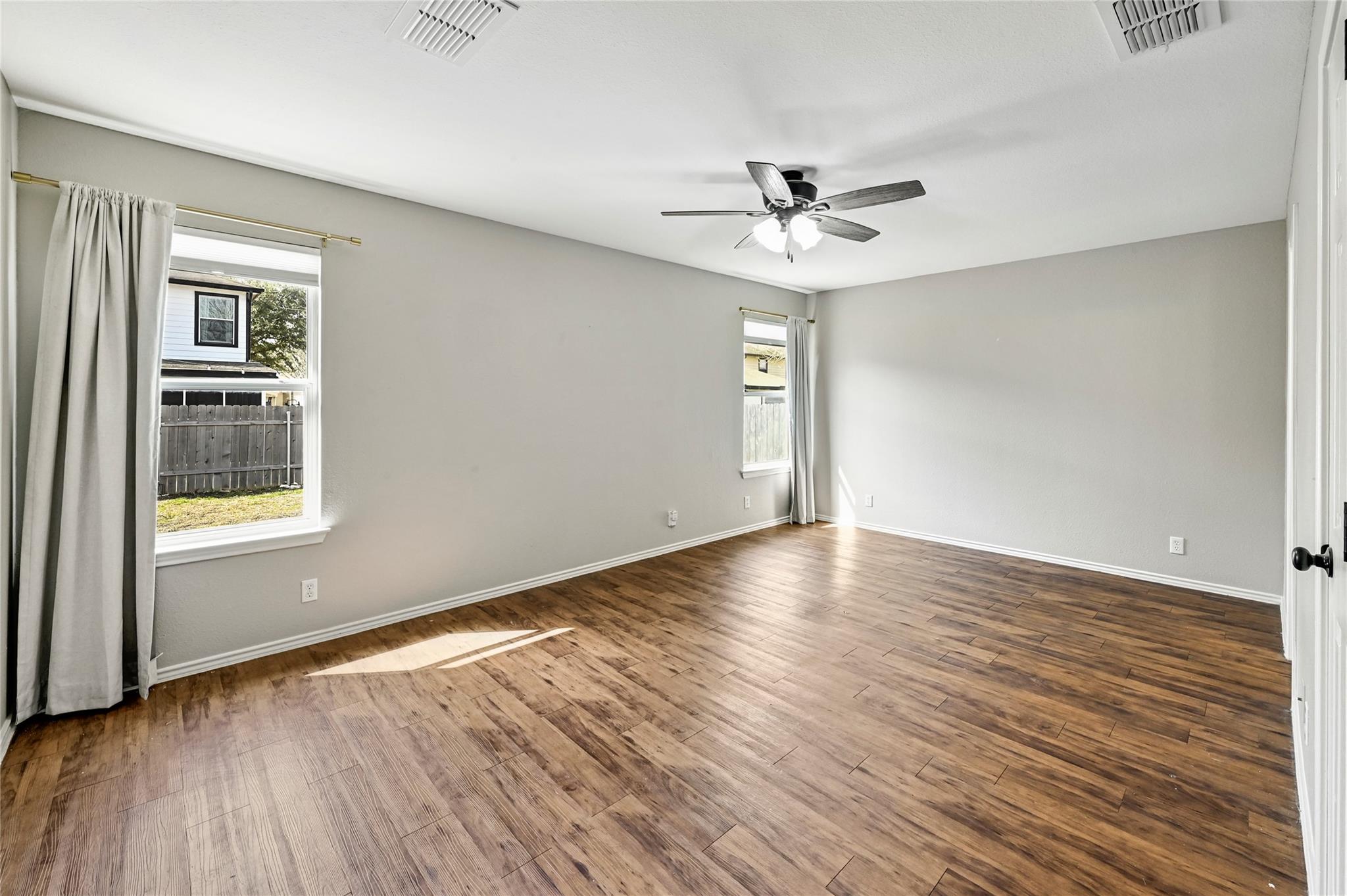 6813 Sabrina Dr, Austin, TX 78747