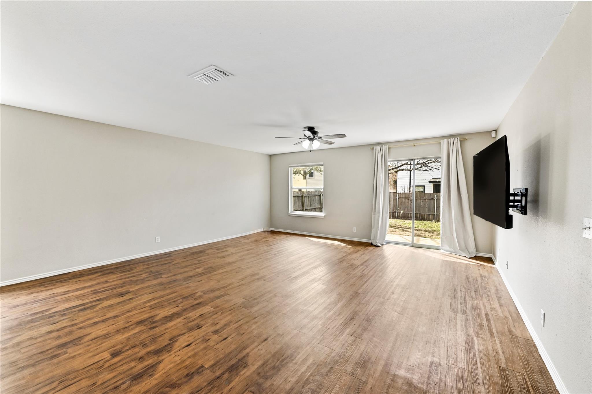 6813 Sabrina Dr, Austin, TX 78747