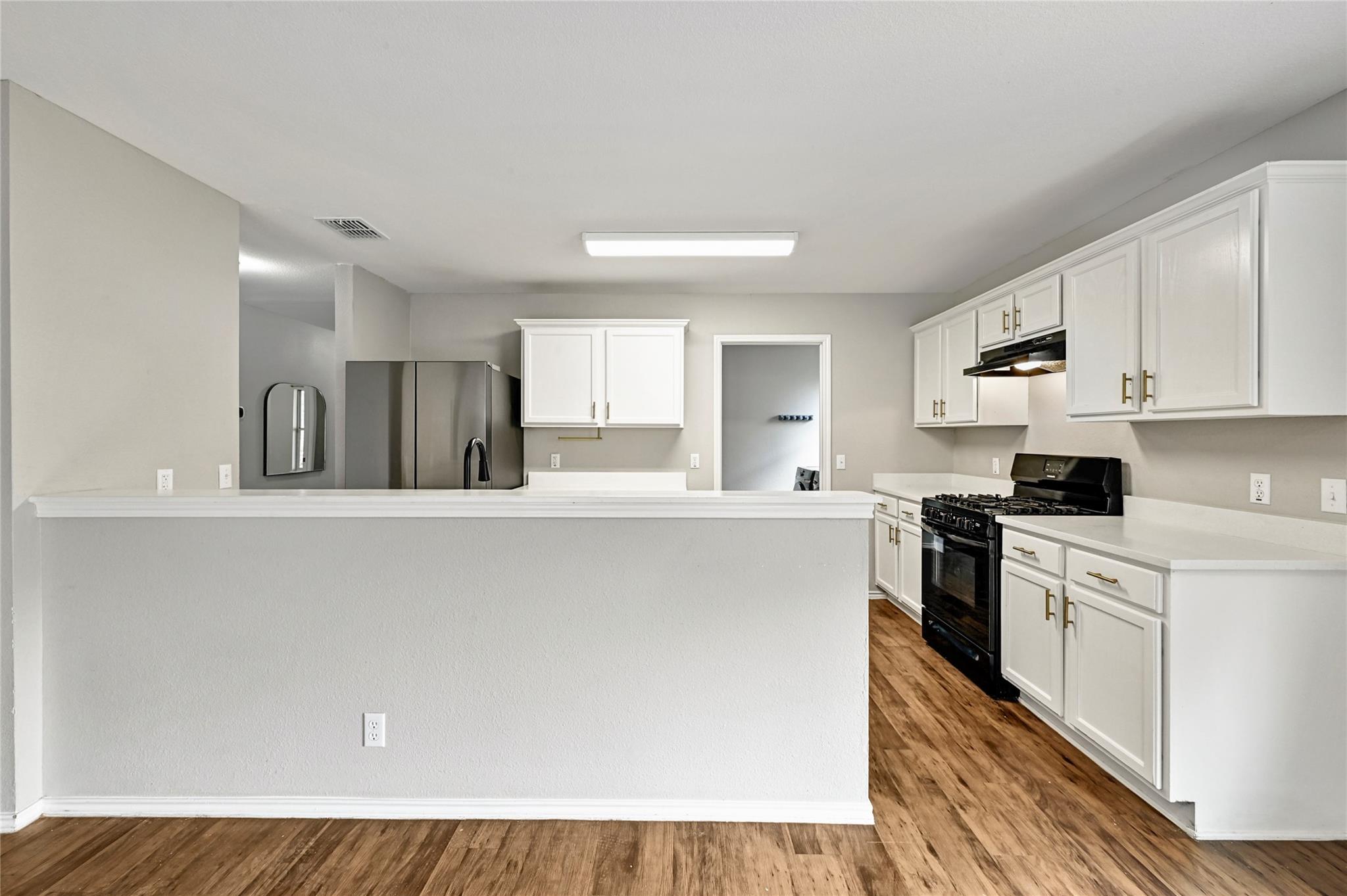 6813 Sabrina Dr, Austin, TX 78747