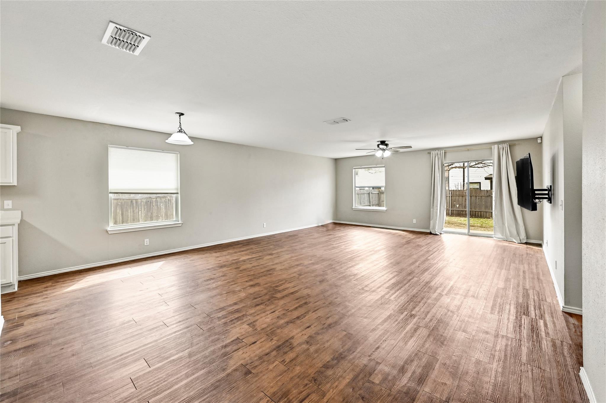 6813 Sabrina Dr, Austin, TX 78747