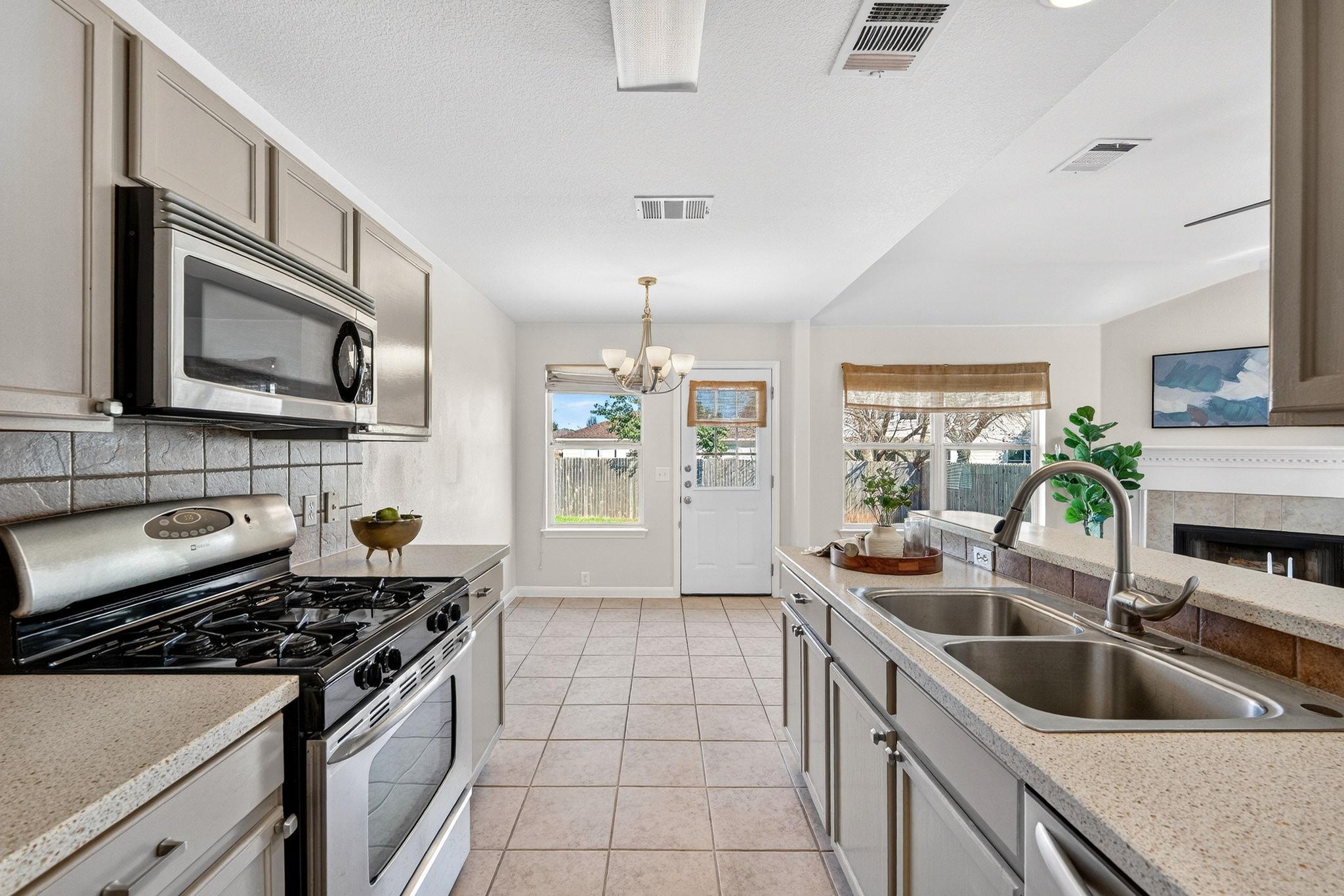 2210 John Tee Dr, Cedar Park, TX 78613