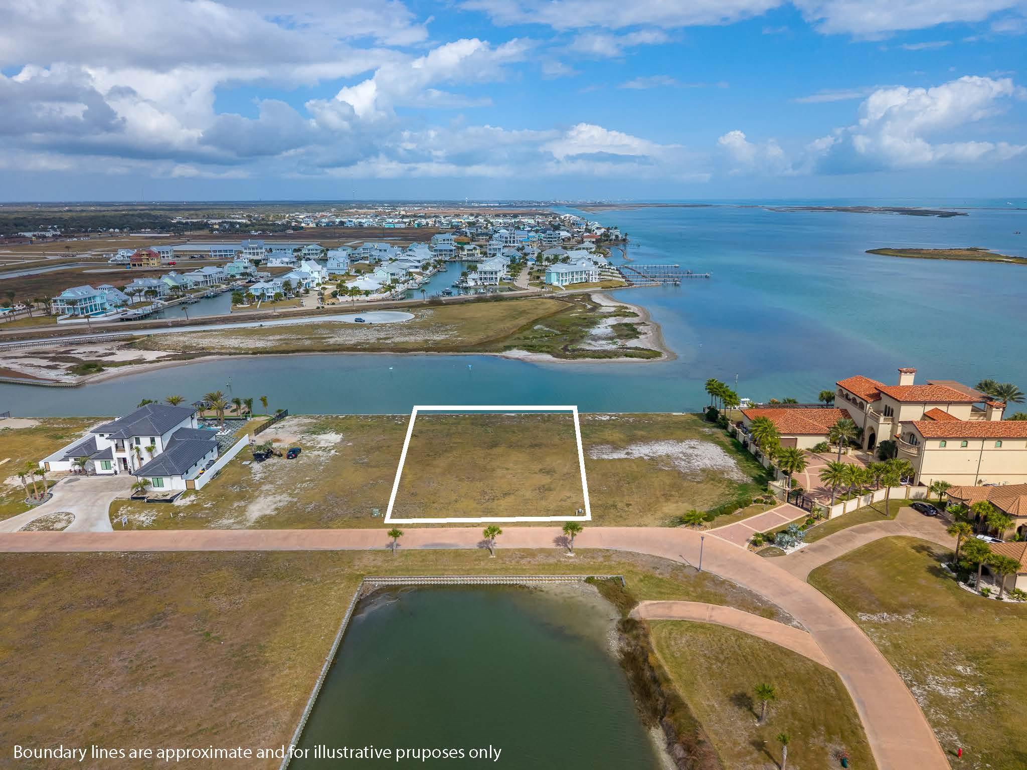 36 La Buena Vida Dr, Aransas Pass, TX 78336