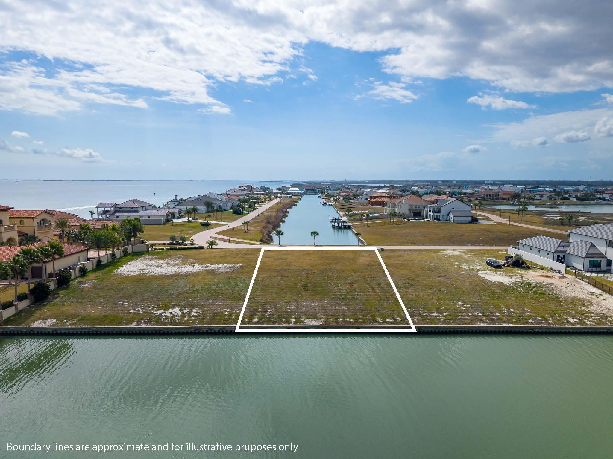 36 La Buena Vida Dr, Aransas Pass, TX 78336