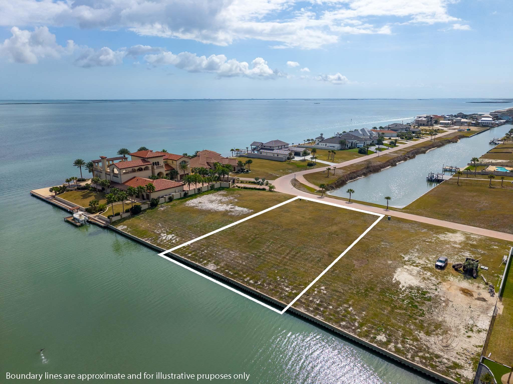 36 La Buena Vida Dr, Aransas Pass, TX 78336