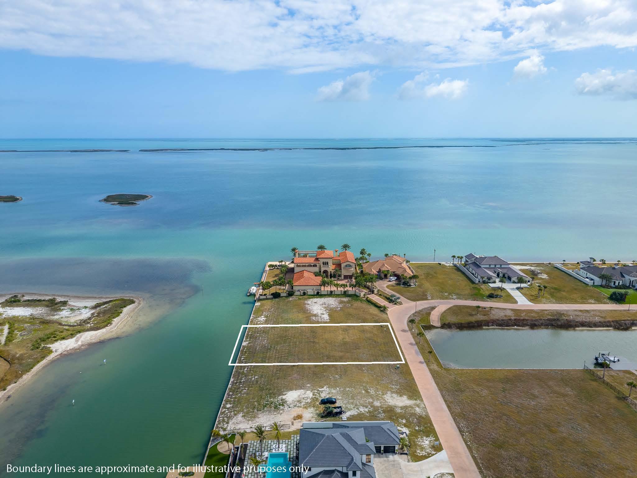 36 La Buena Vida Dr, Aransas Pass, TX 78336