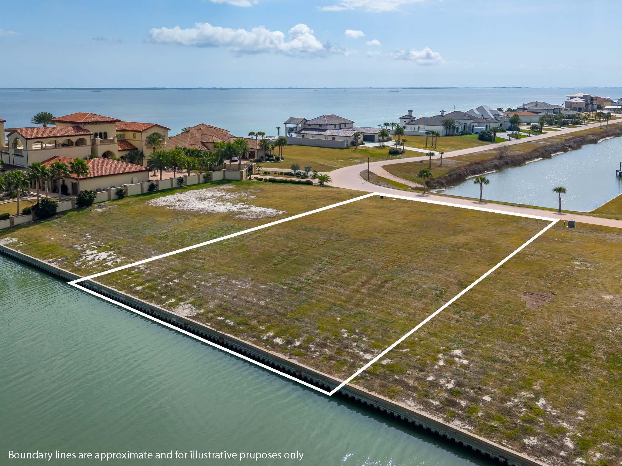 36 La Buena Vida Dr, Aransas Pass, TX 78336