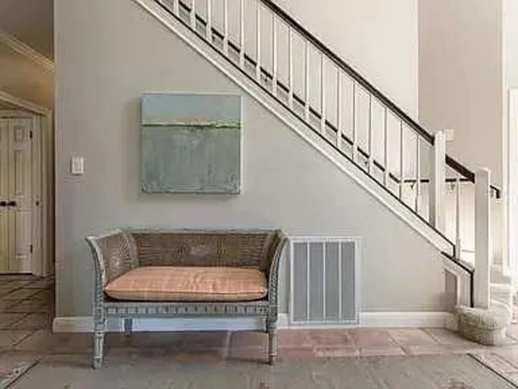 5607 Courtyard Dr, Austin, TX 78731