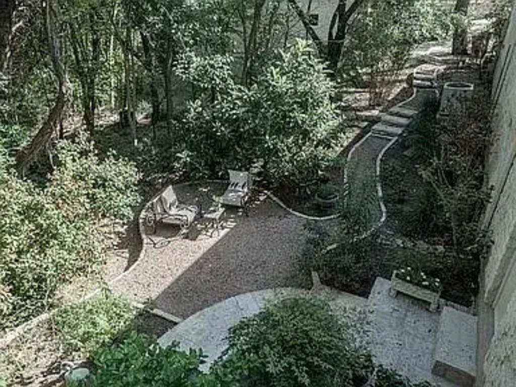 5607 Courtyard Dr, Austin, TX 78731