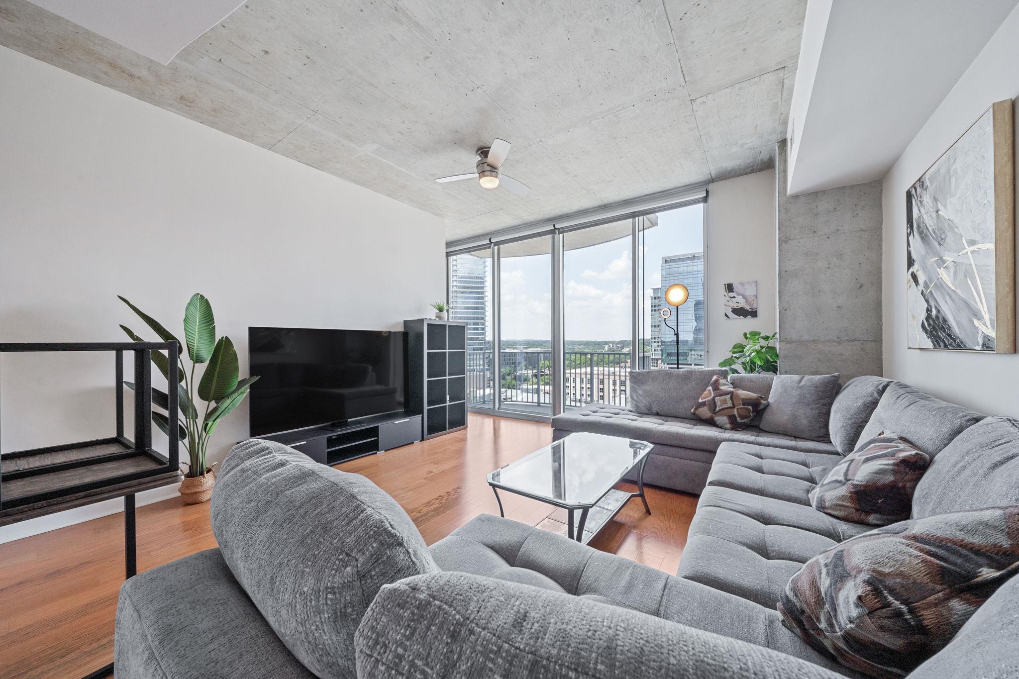 360 Nueces St # 1118, Austin, TX 78701